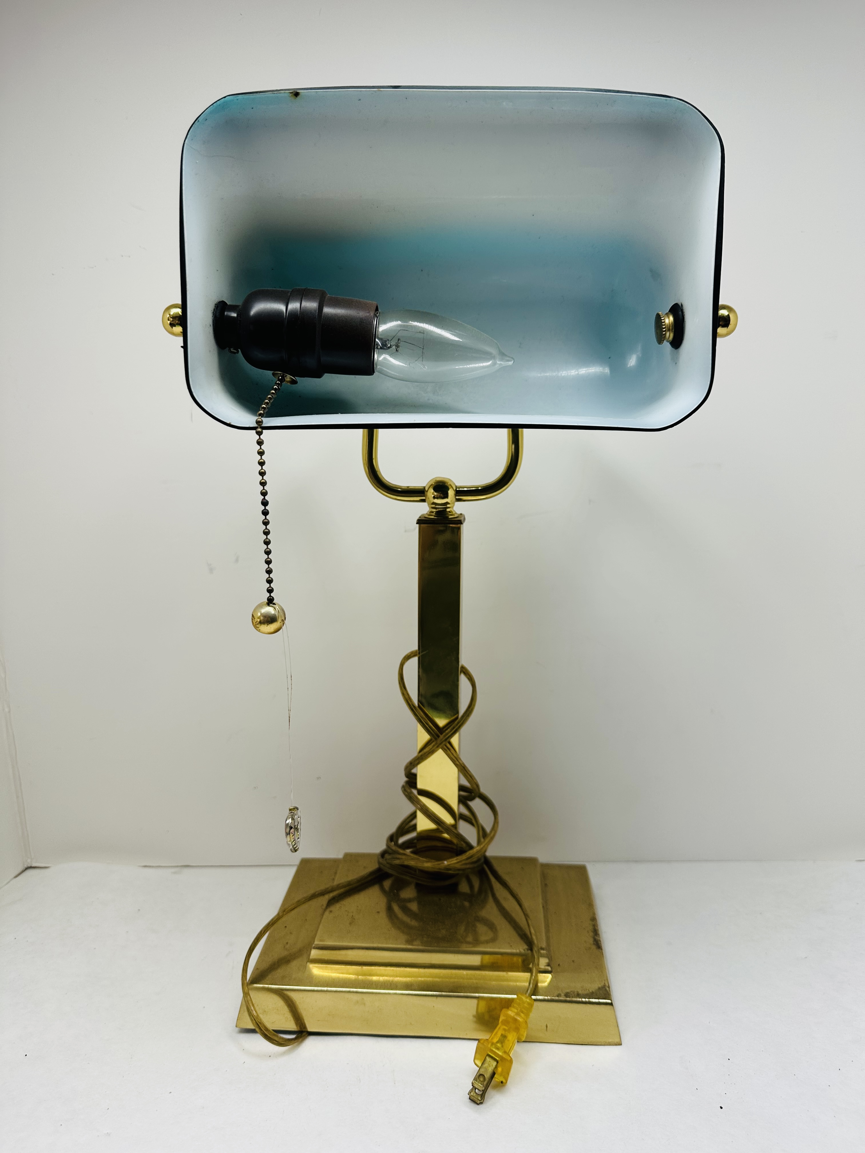 BRASS AND GLASS BANKER LAMP