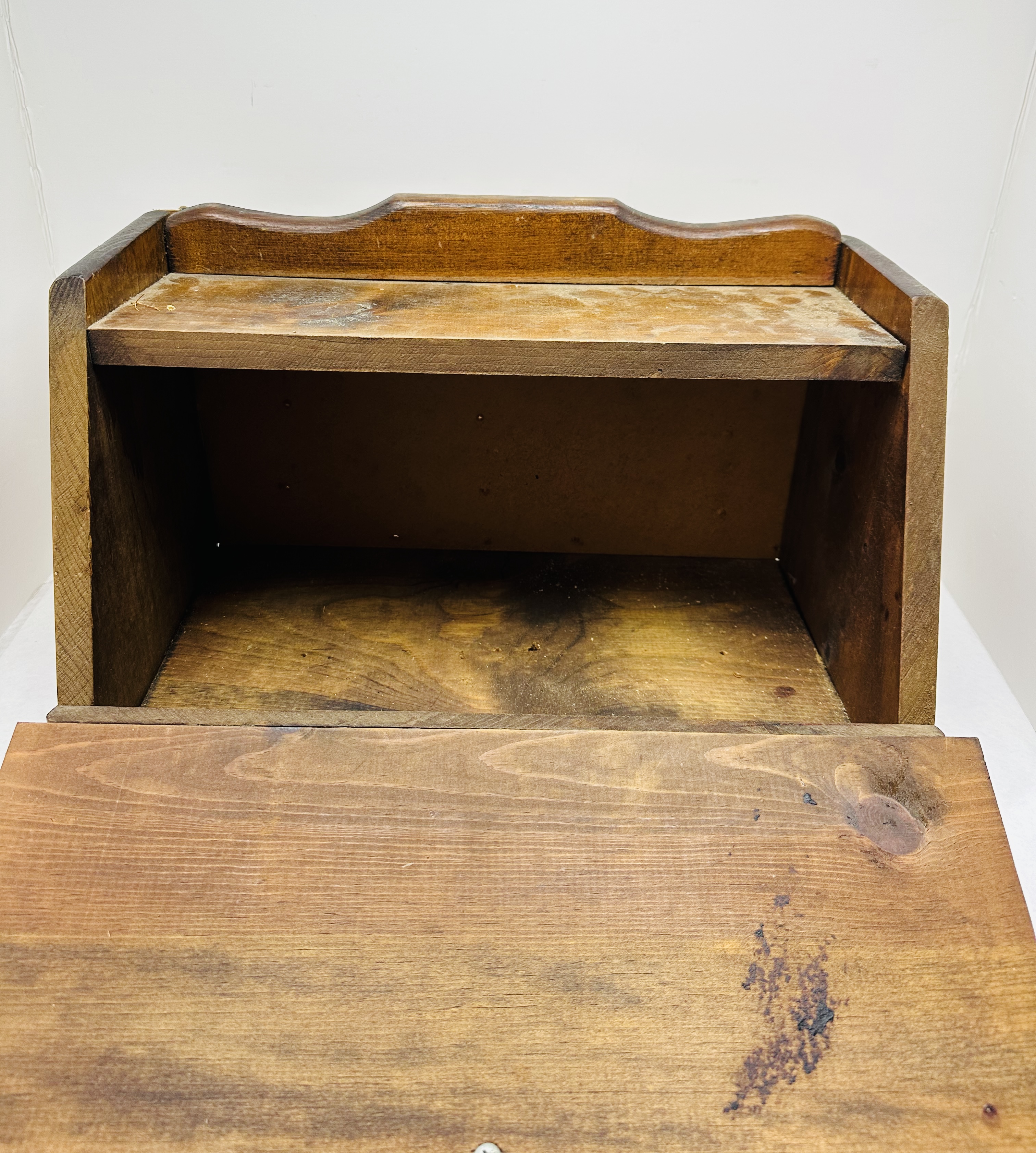 VINTAGE STAINED WOOD BREAD BOX