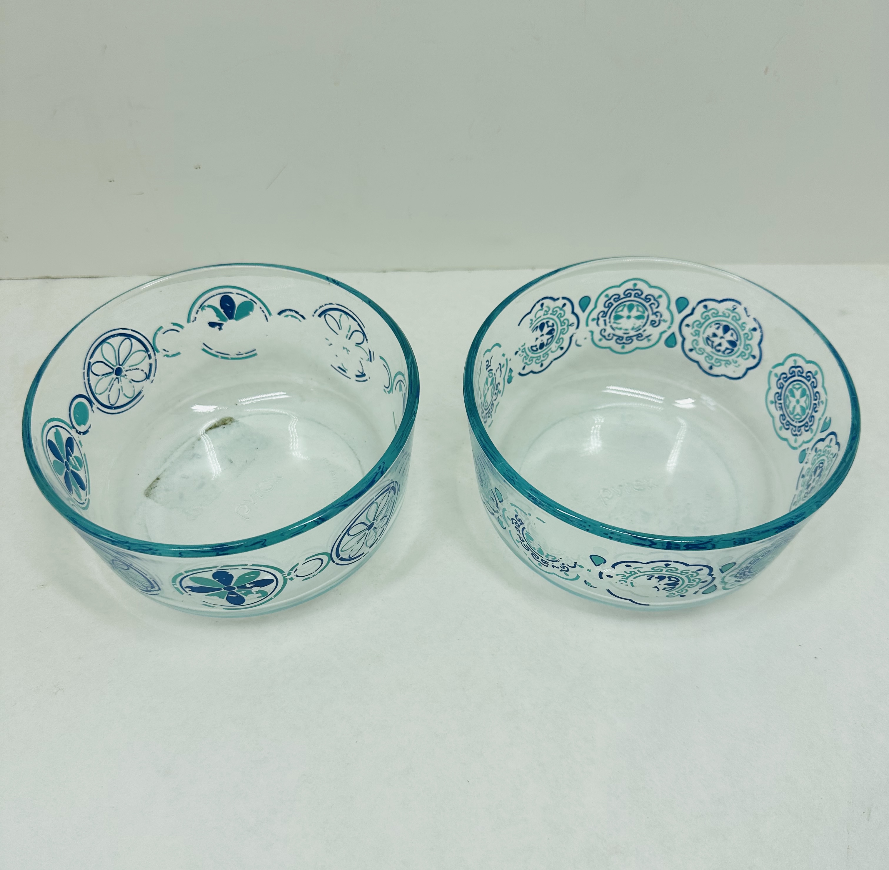 PYREX GLASS STORAGE BOWLS MODERN