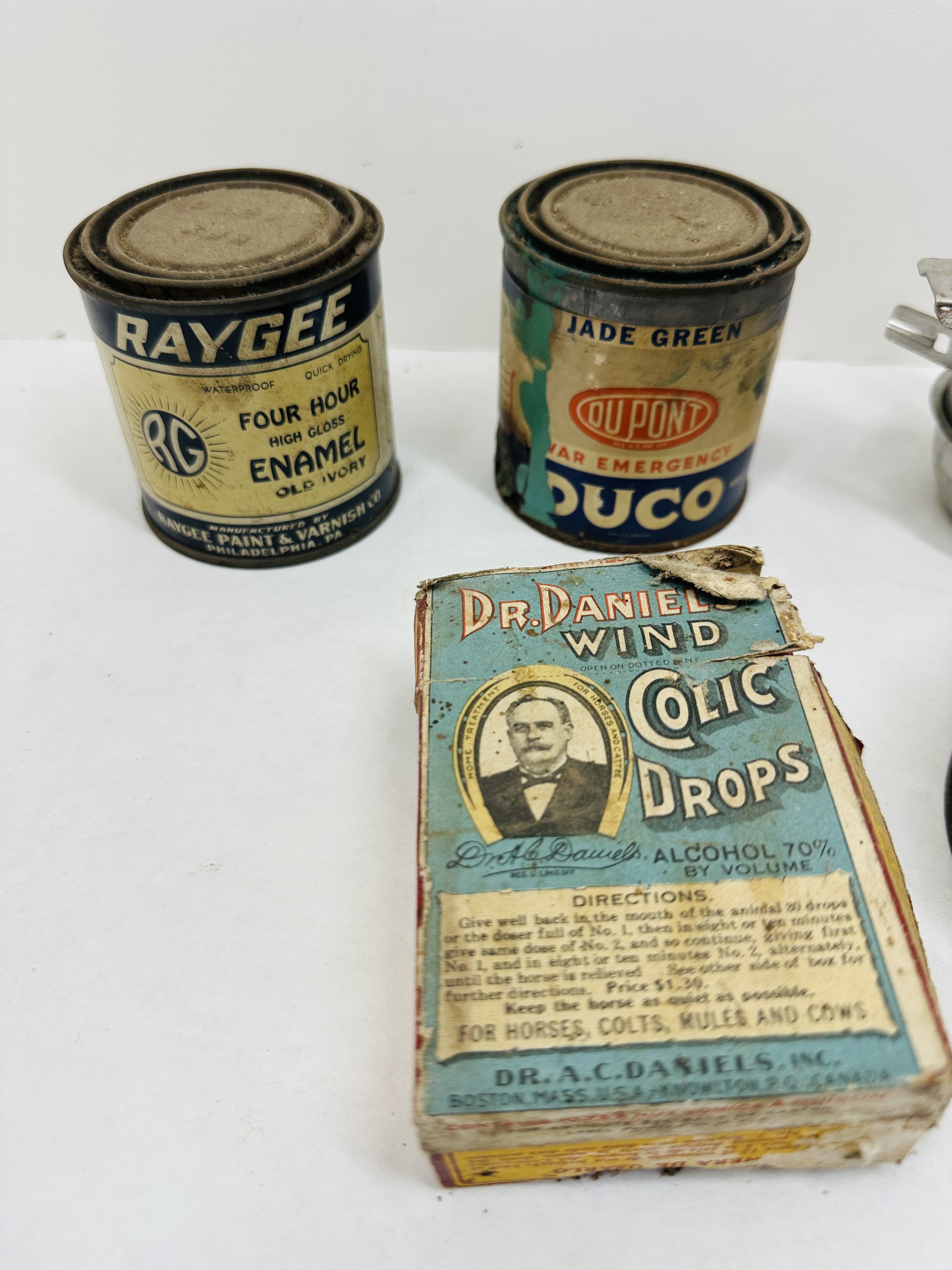 VARIOUS VINTAGE ADVERTISING AND EPHEMERA