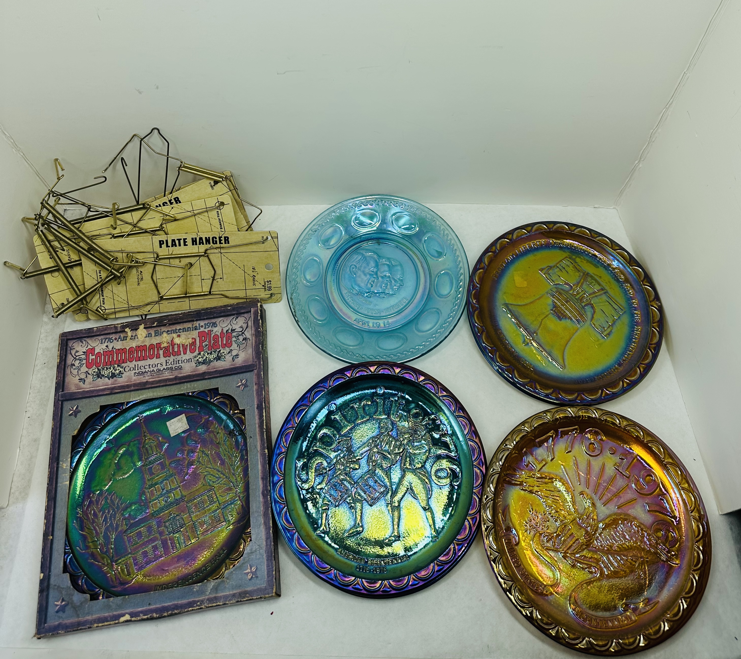 INDIANA GLASS BICENTENNIAL CARNIVAL PLATES, 1976