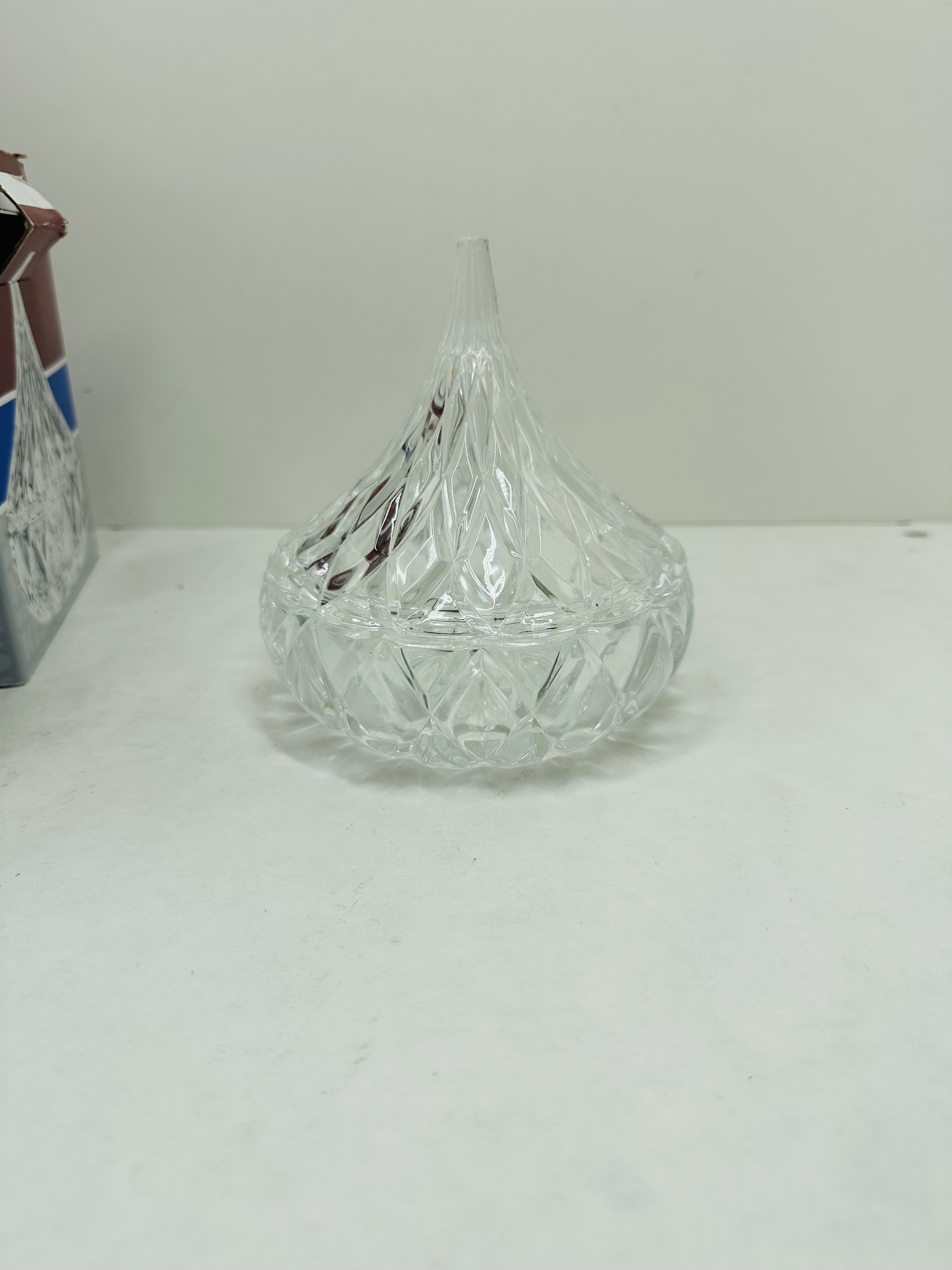 GODINGER HERSHEY'S CRYSTAL KISS DISH