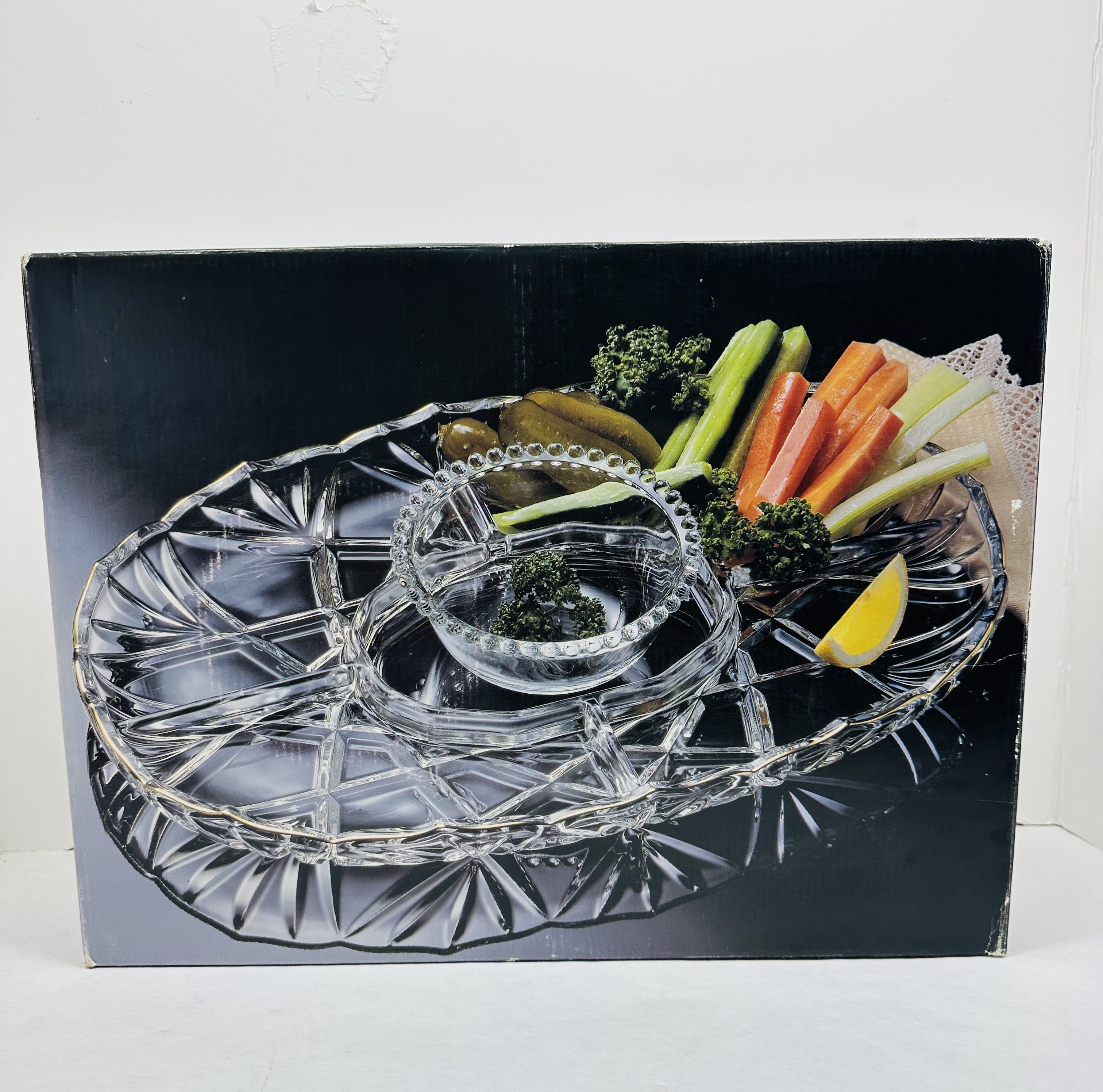 MIKASA CRYSTAL CHIP AND DIP SET, CIRCA 1990