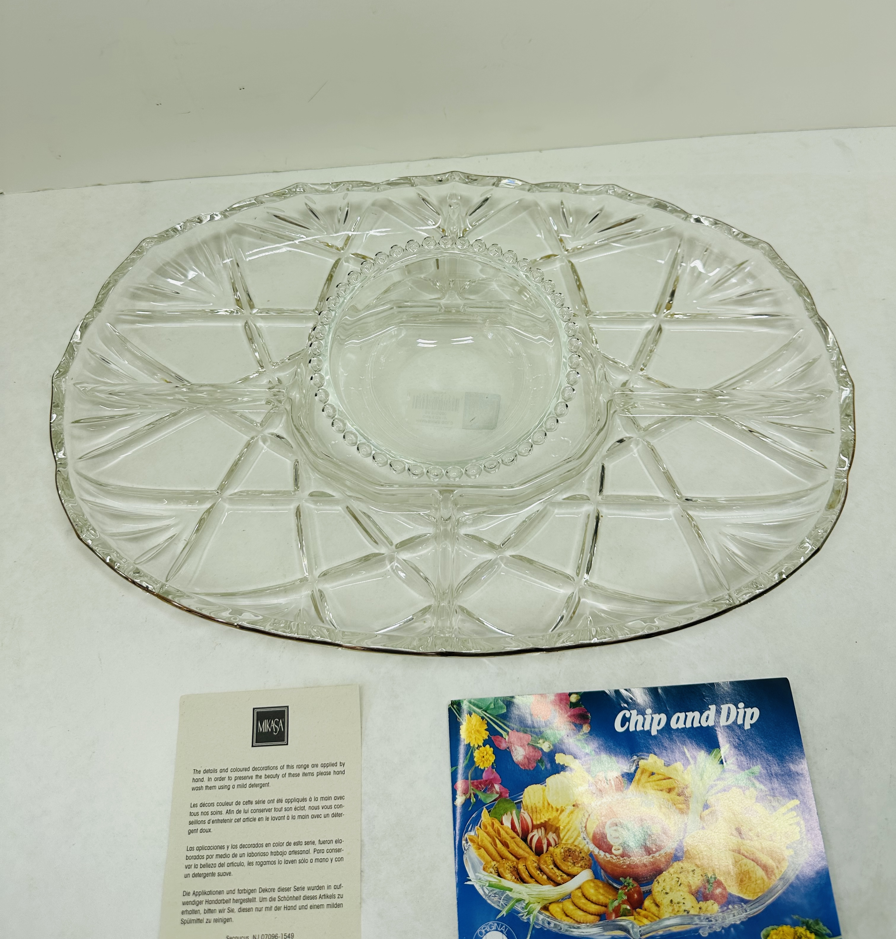 MIKASA CRYSTAL CHIP AND DIP SET, CIRCA 1990