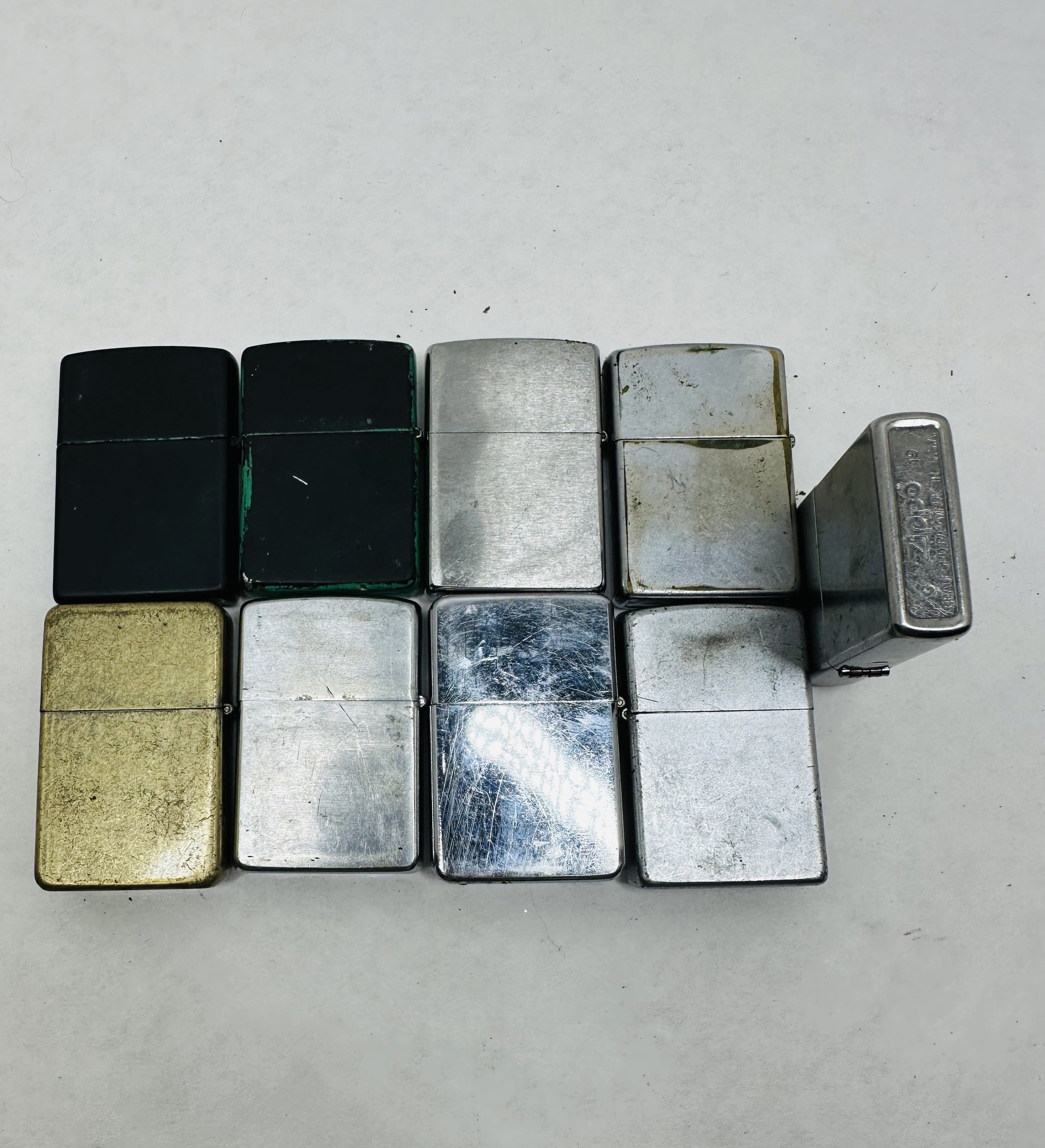 ZIPPO METAL LIGHTER ASSORTMENT, MODERN