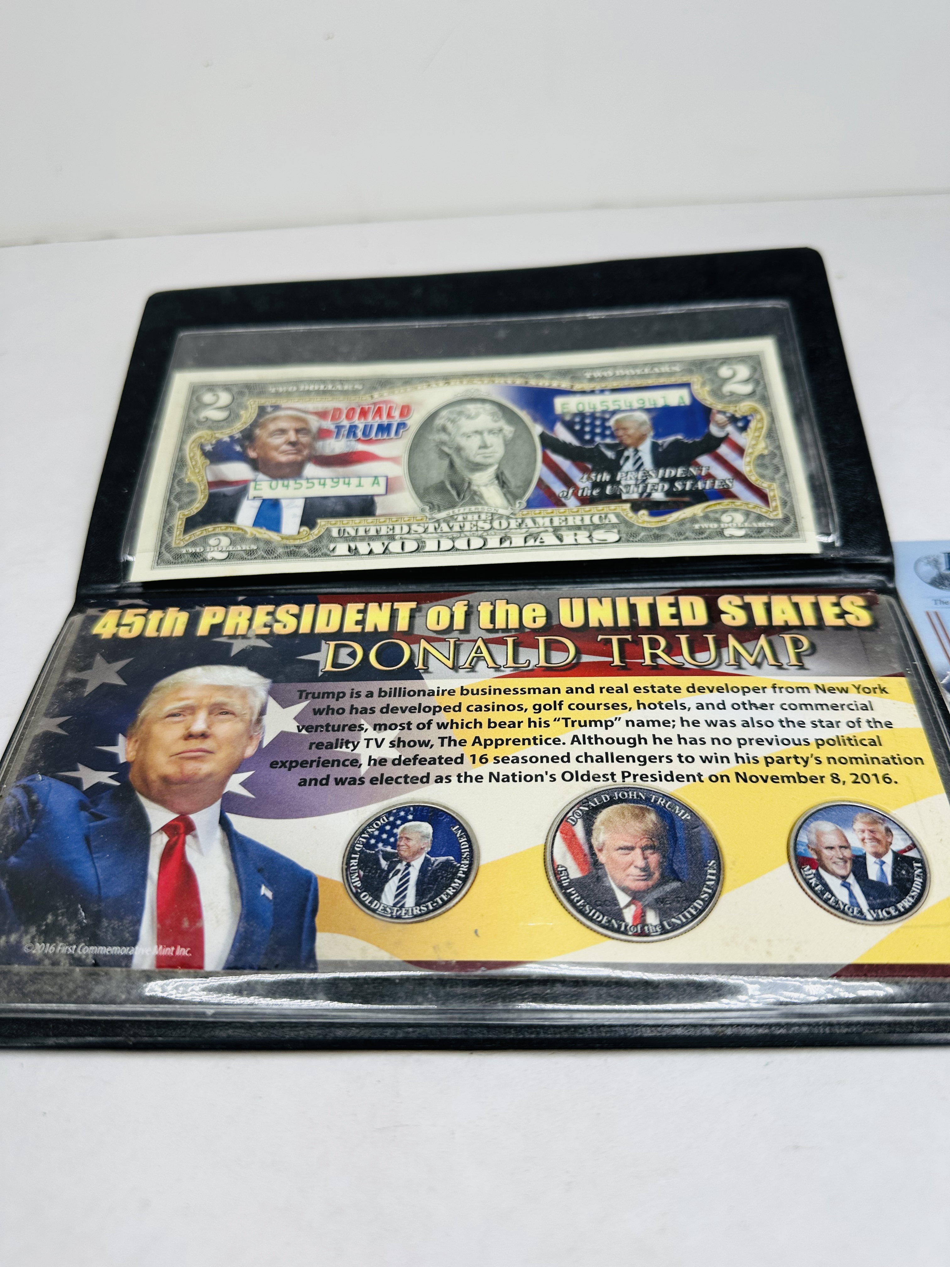 FIRST COMMEMORATIVE MINT TRUMP SET, 2016