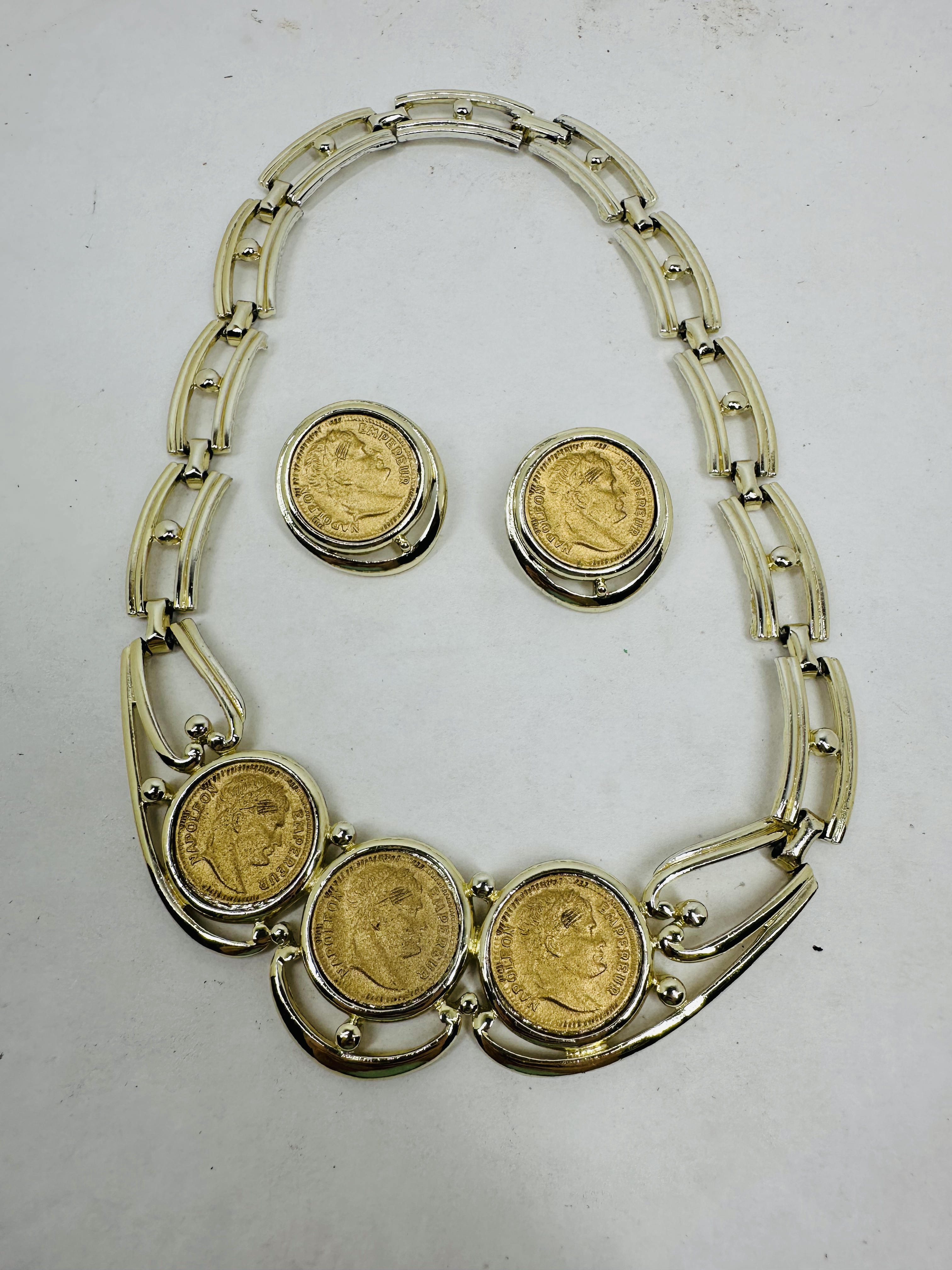 GOLD-TONE NAPOLEON COIN JEWELRY SUITE, 1980S