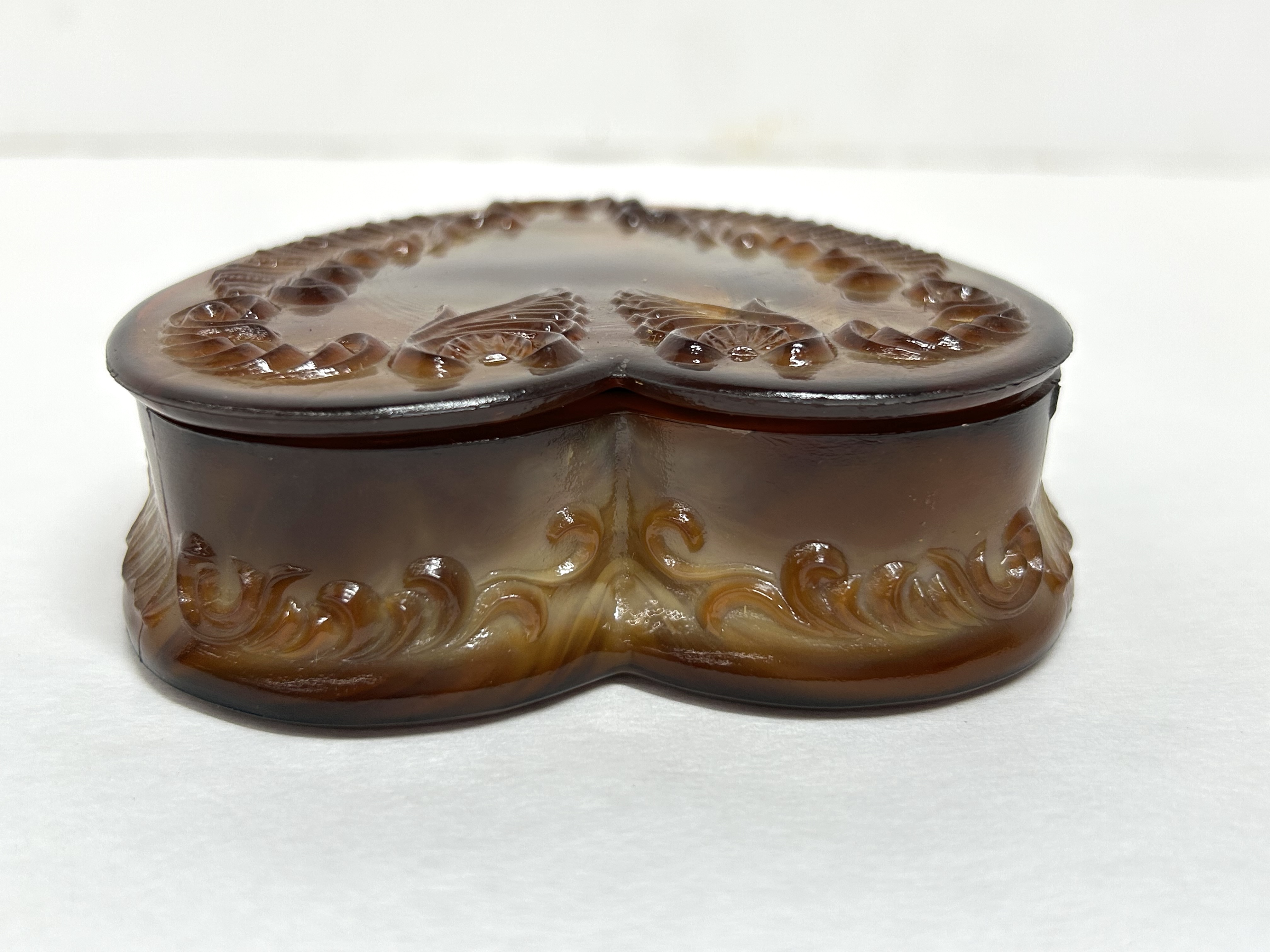 BOYD CHOCOLATE SLAG HEART BOX, 1980s