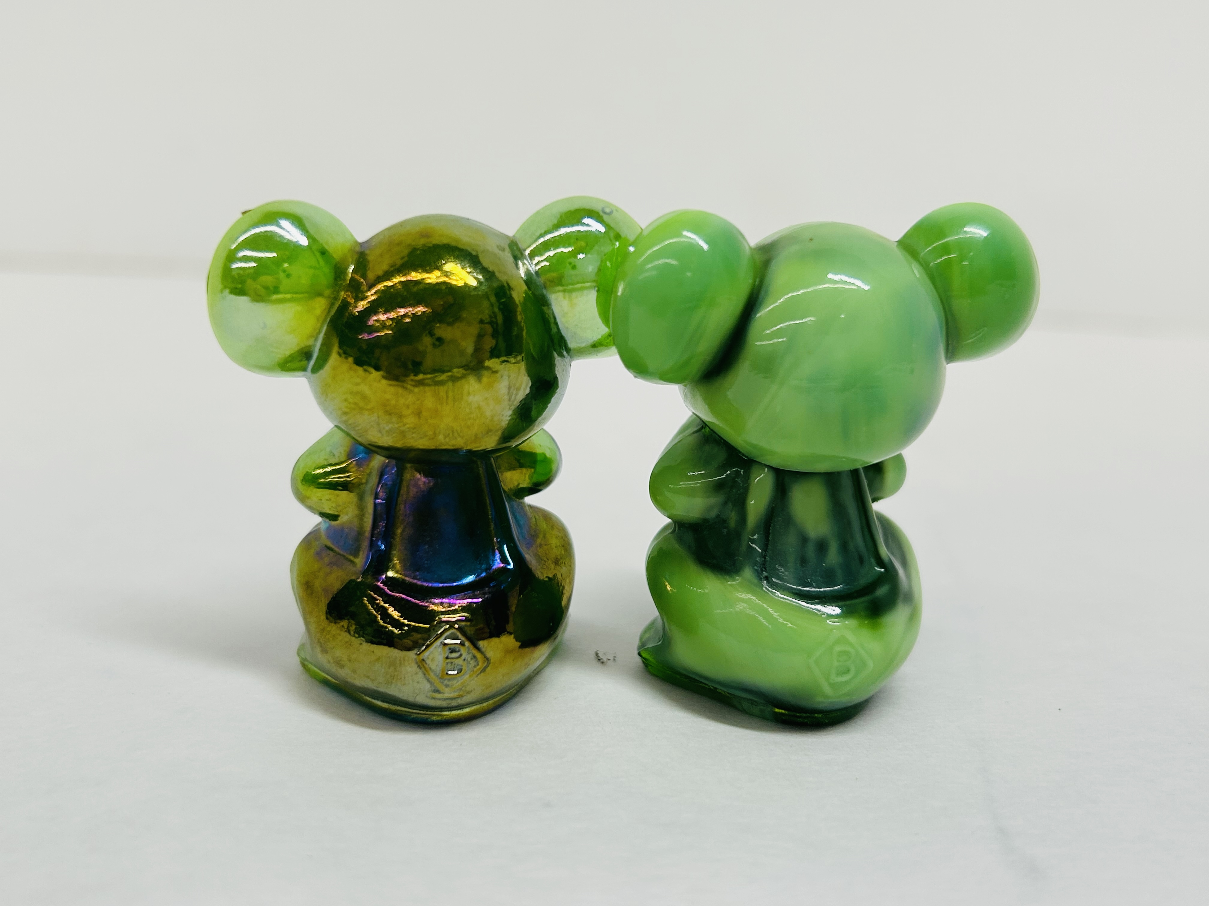 BOYD GLASS MOUSE FIGURINES, CIRCA 1980