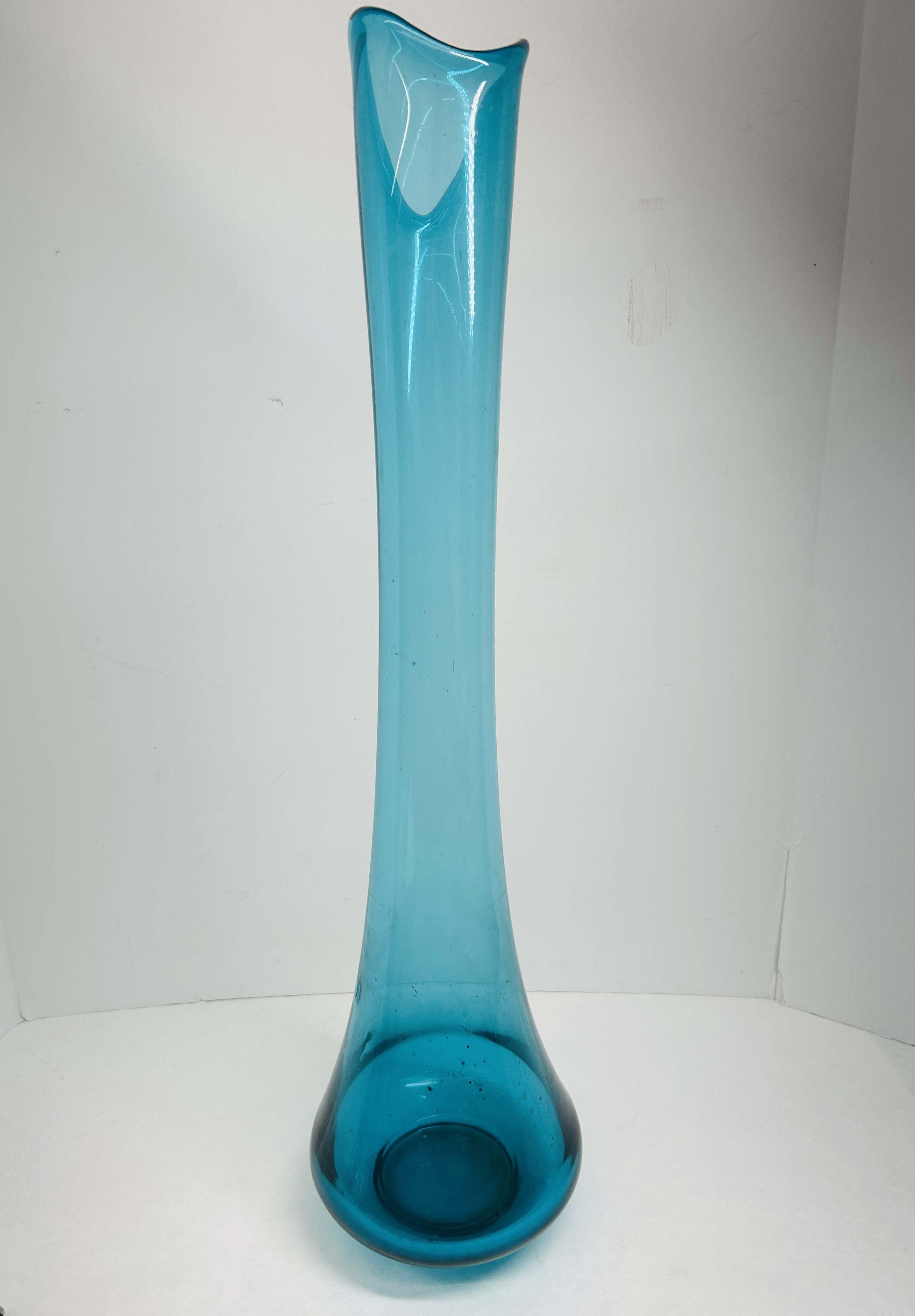 TURQUOISE SWUNG VASE, CIRCA 1960