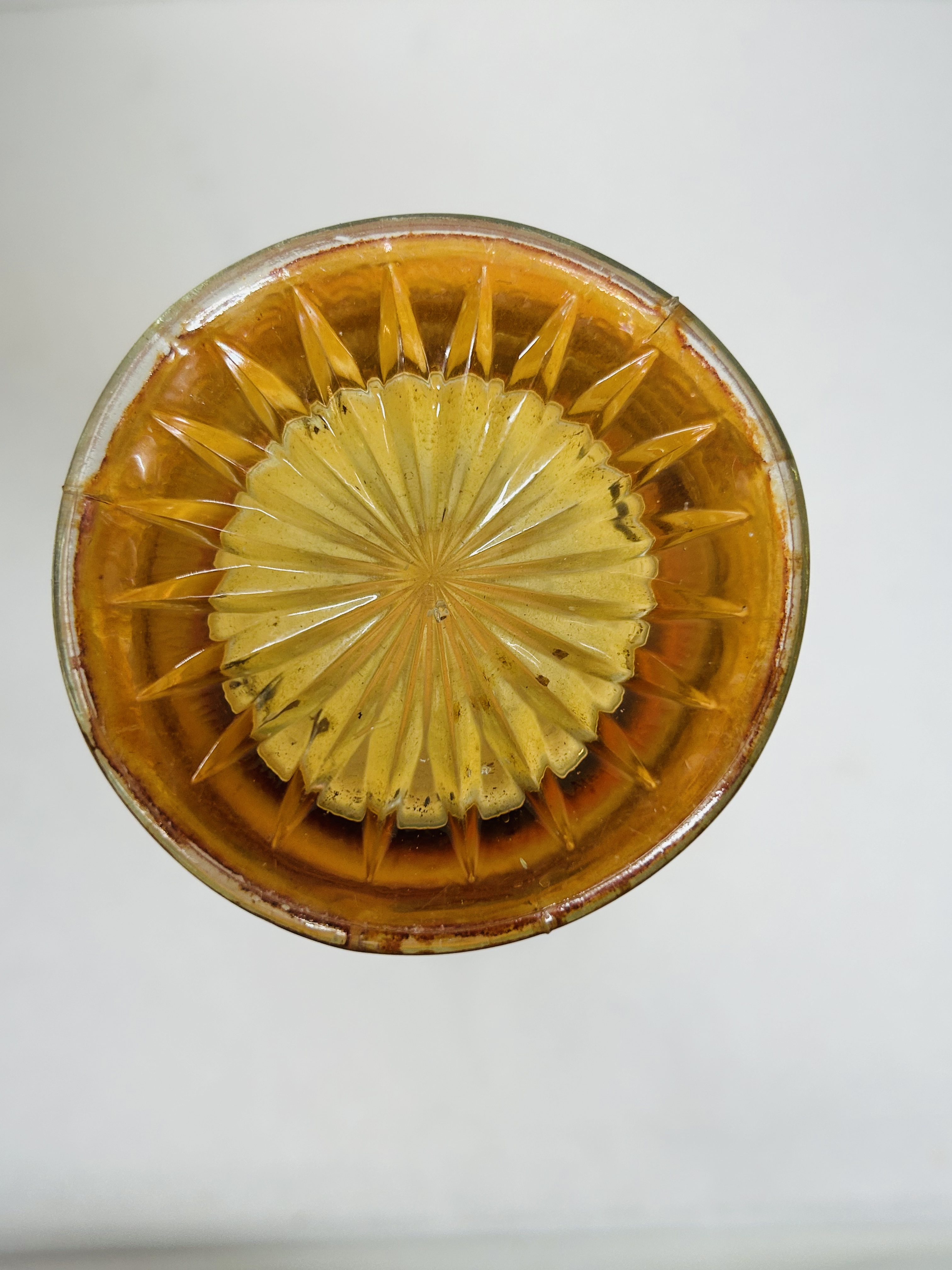 IMPERIAL BEADED BULLSEYE MARIGOLD VASE, 1910