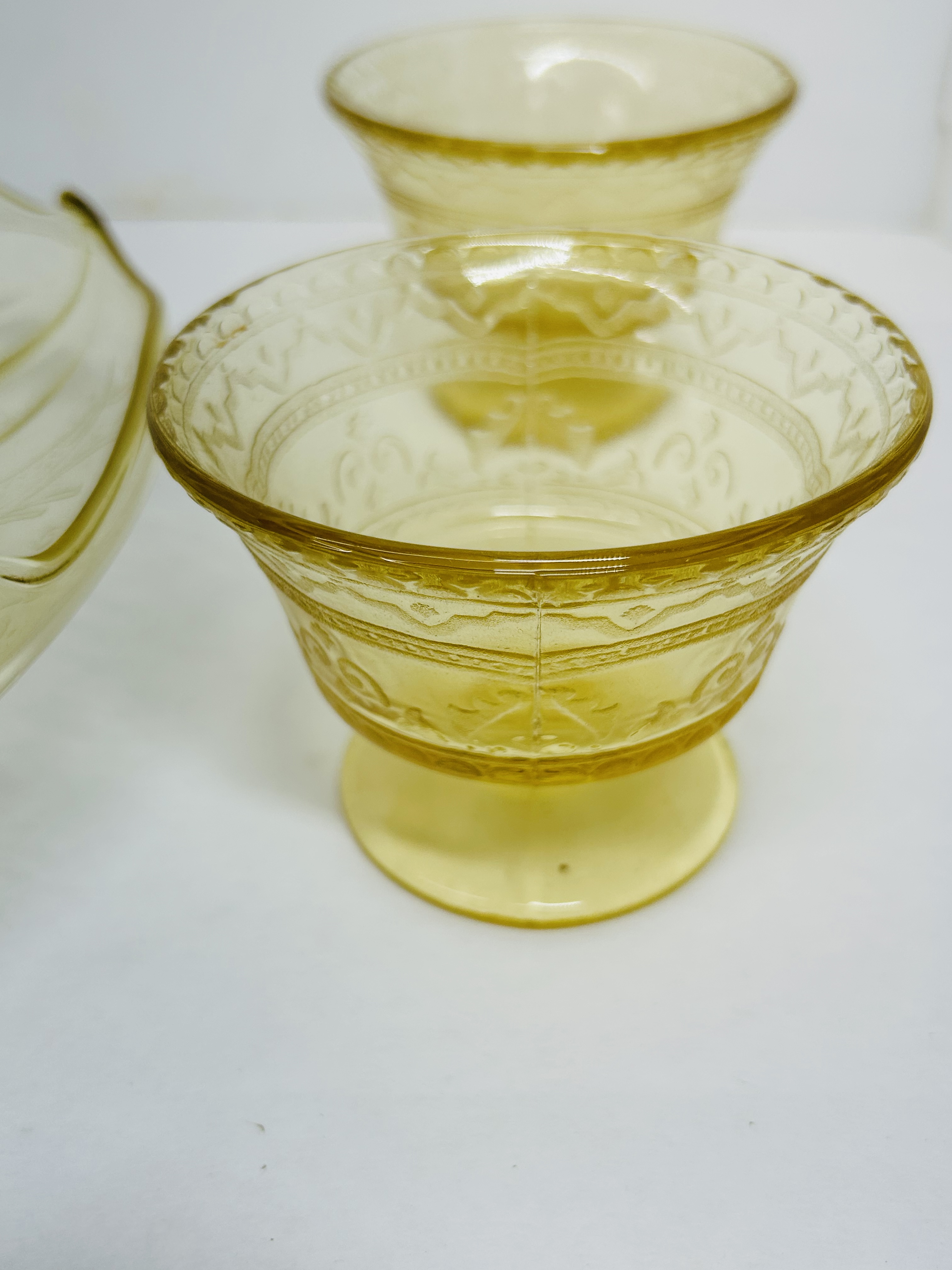 LANCASTER AND FEDERAL TOPAZ GLASS SET, 1930S