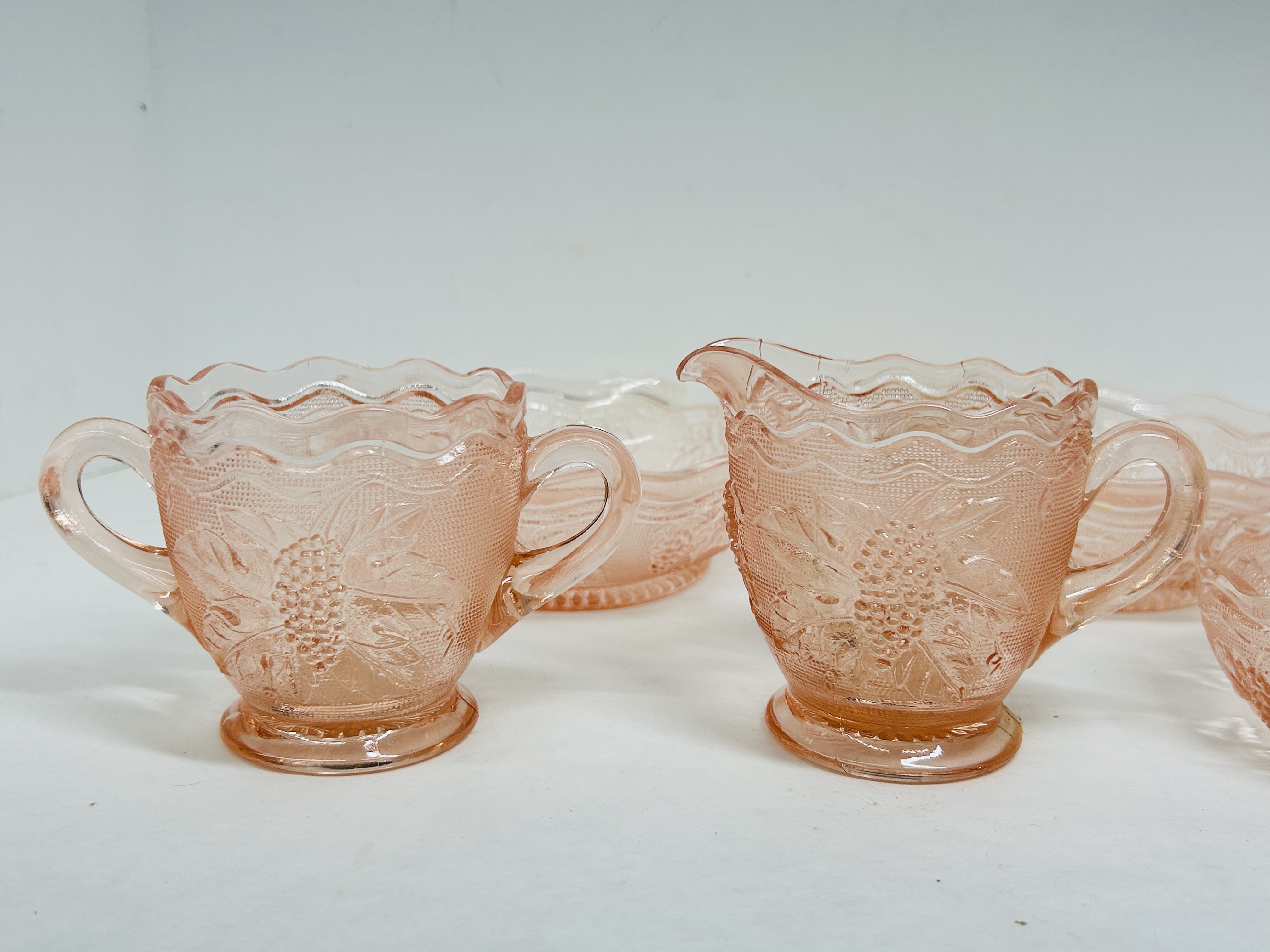 INDIANA GLASS FIVE PINK HARVEST PIECES, 1930S