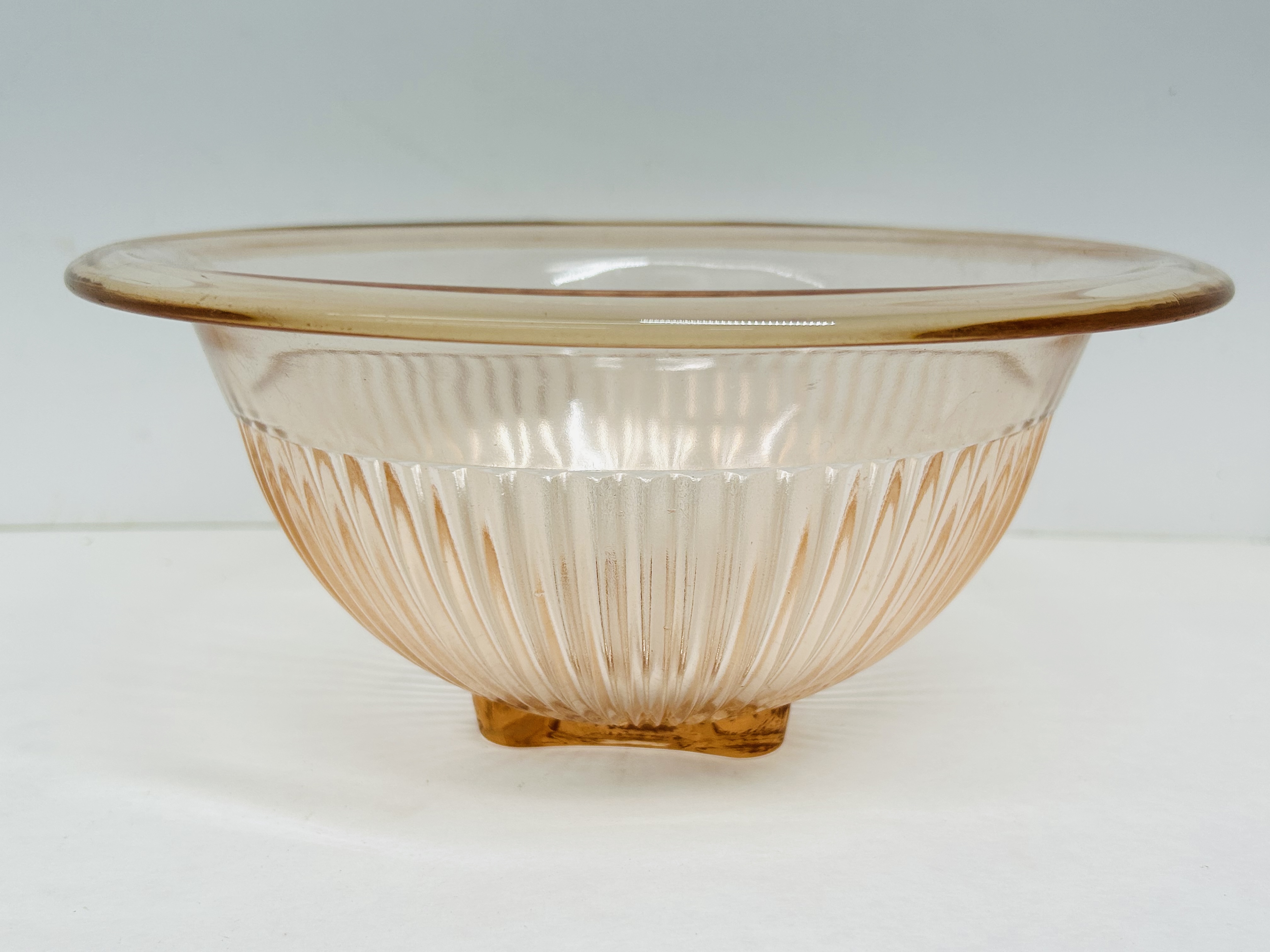JEANNETTE PINK DEPRESSION GLASS TRIO, 1930S