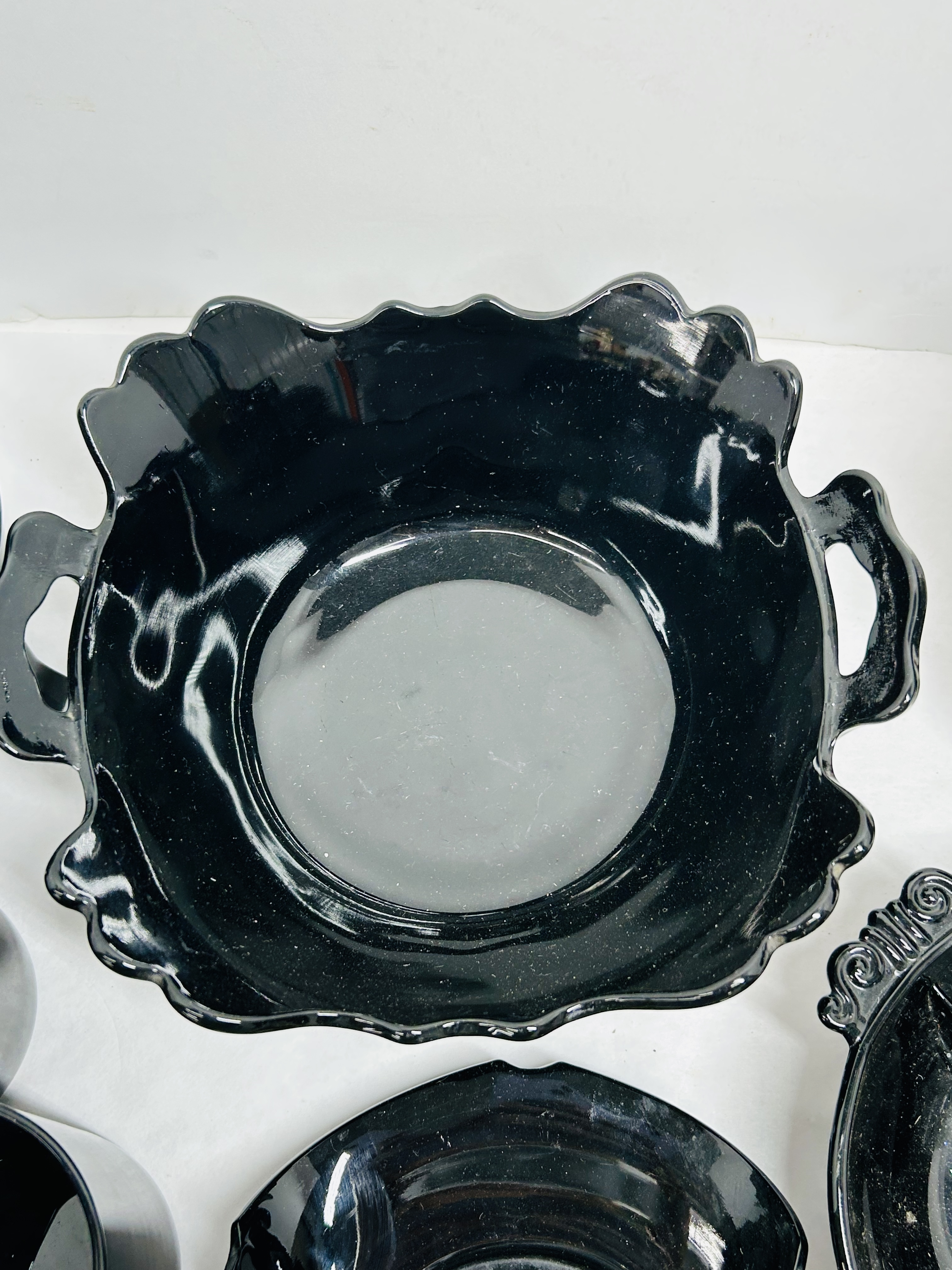 L.E. SMITH, BLACK AMETHYST GLASS, MID-20TH CENTURY