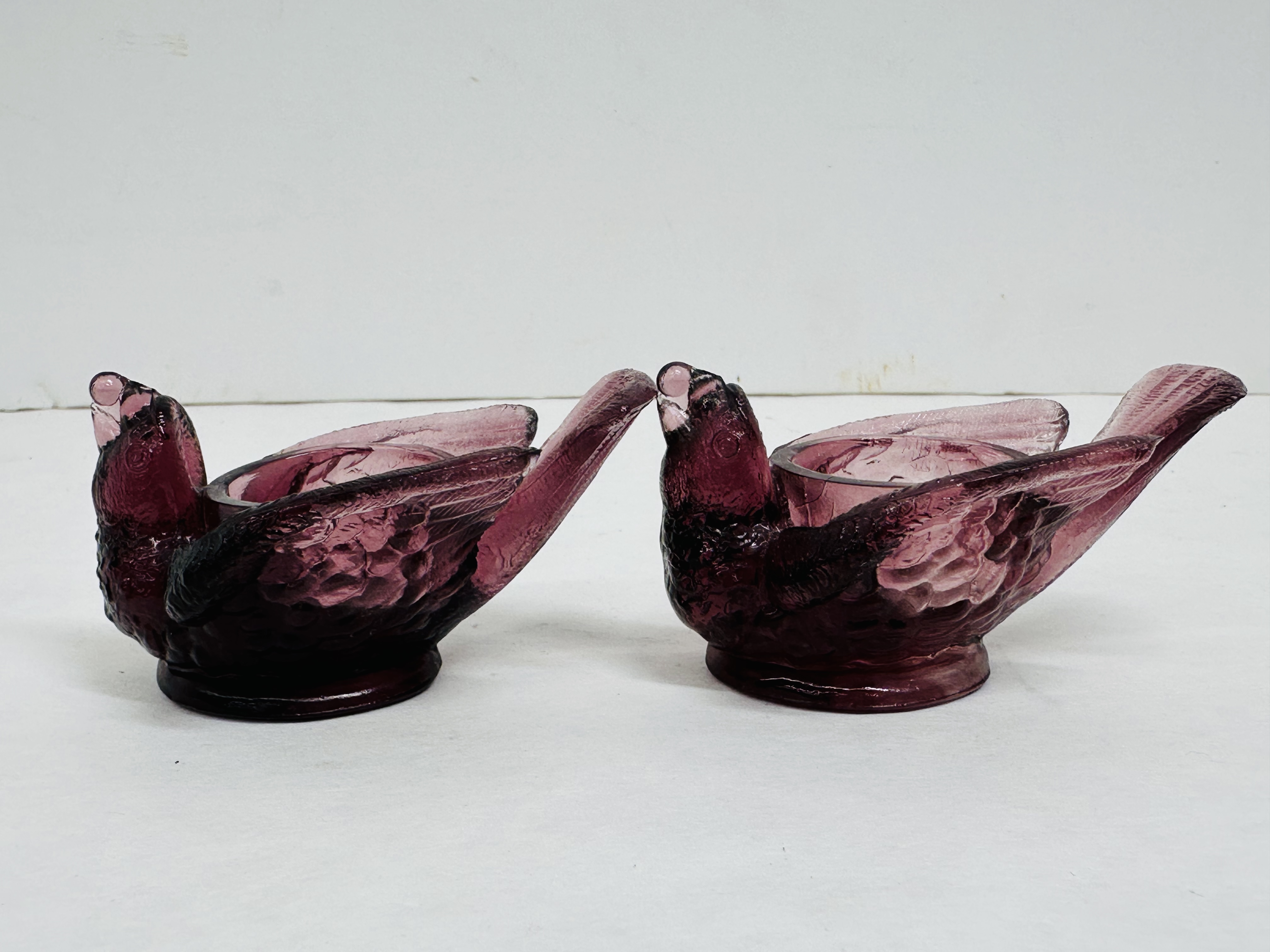 BOYD AMETHYST GLASS BIRD AND BERRY SALTS