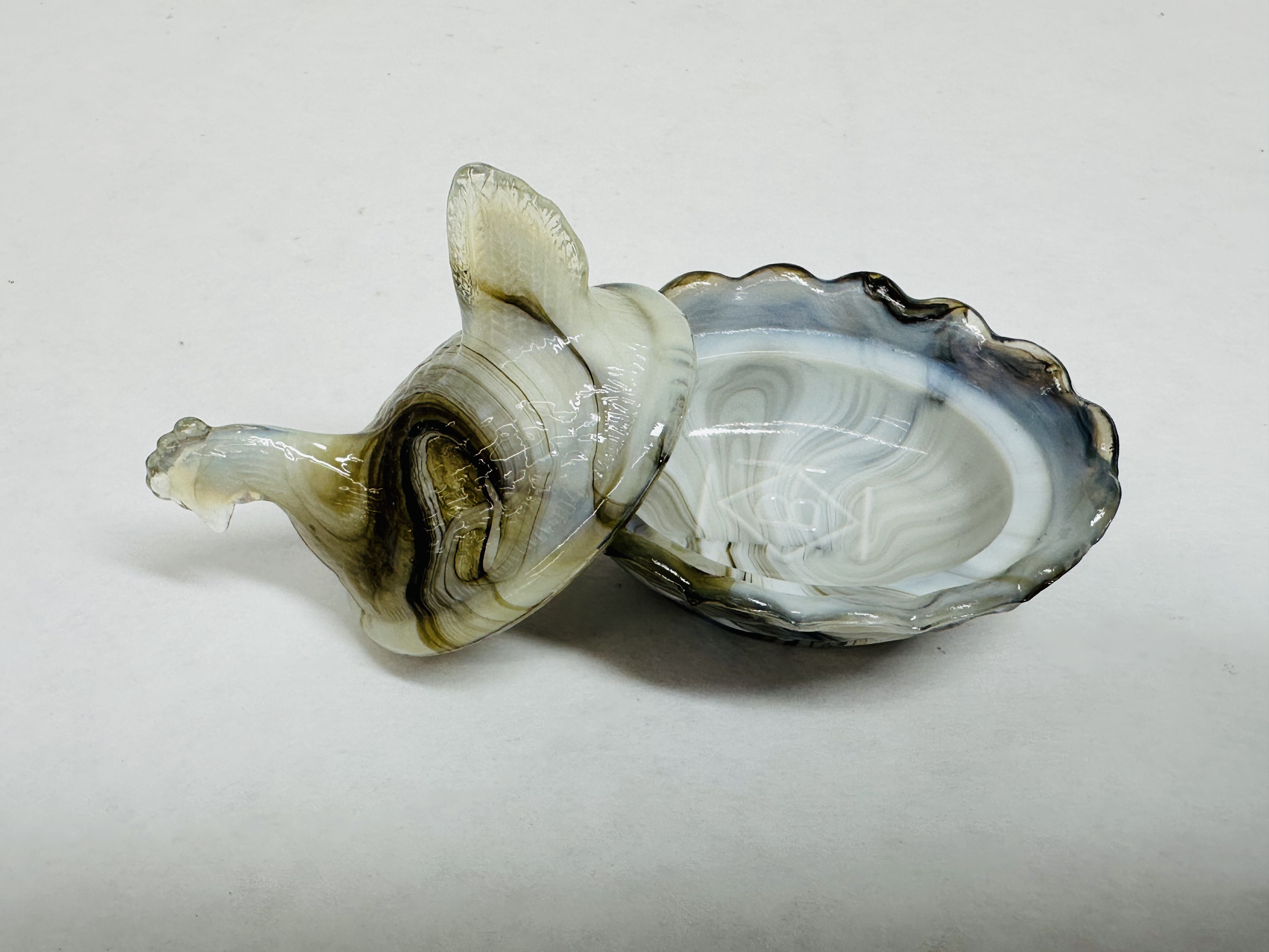 MINI BOYD SLAG GLASS HEN