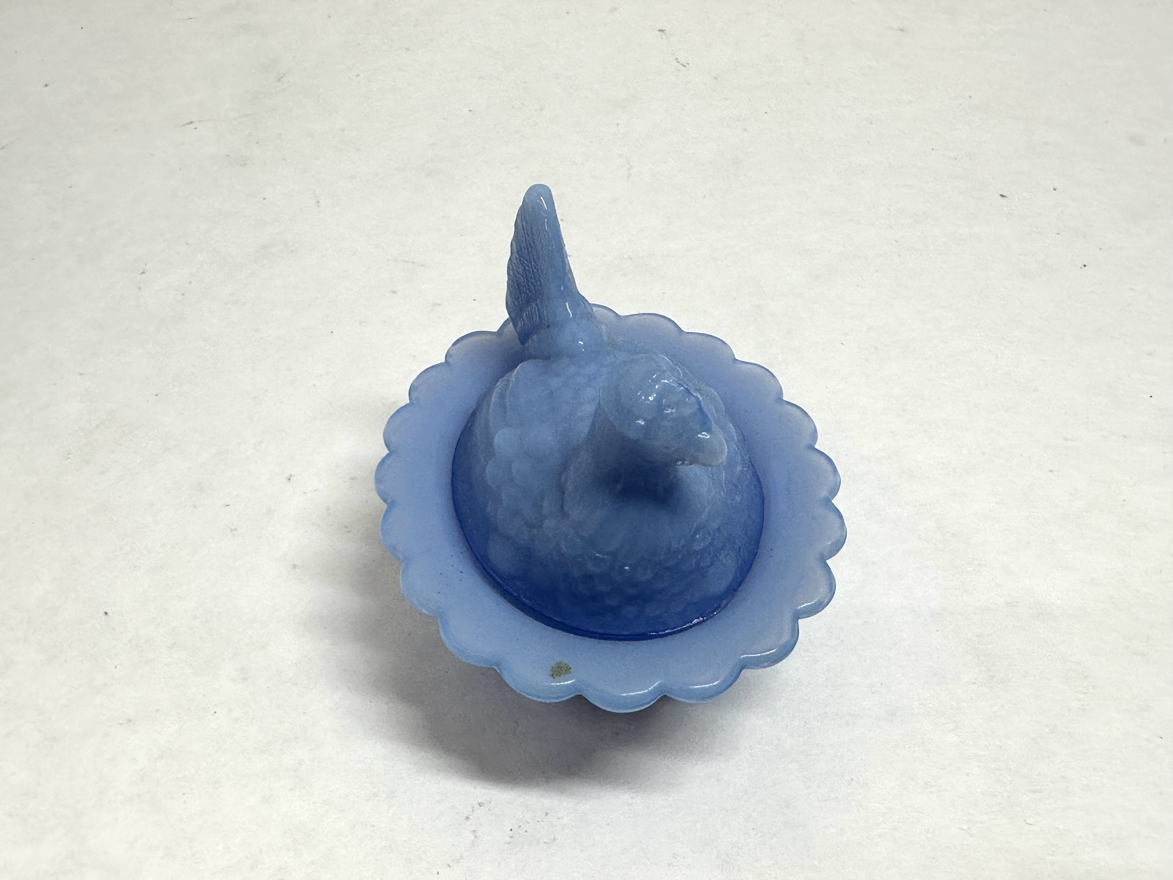 RARE MOSSER POWDER BLUE SLAG HEN ON NEST