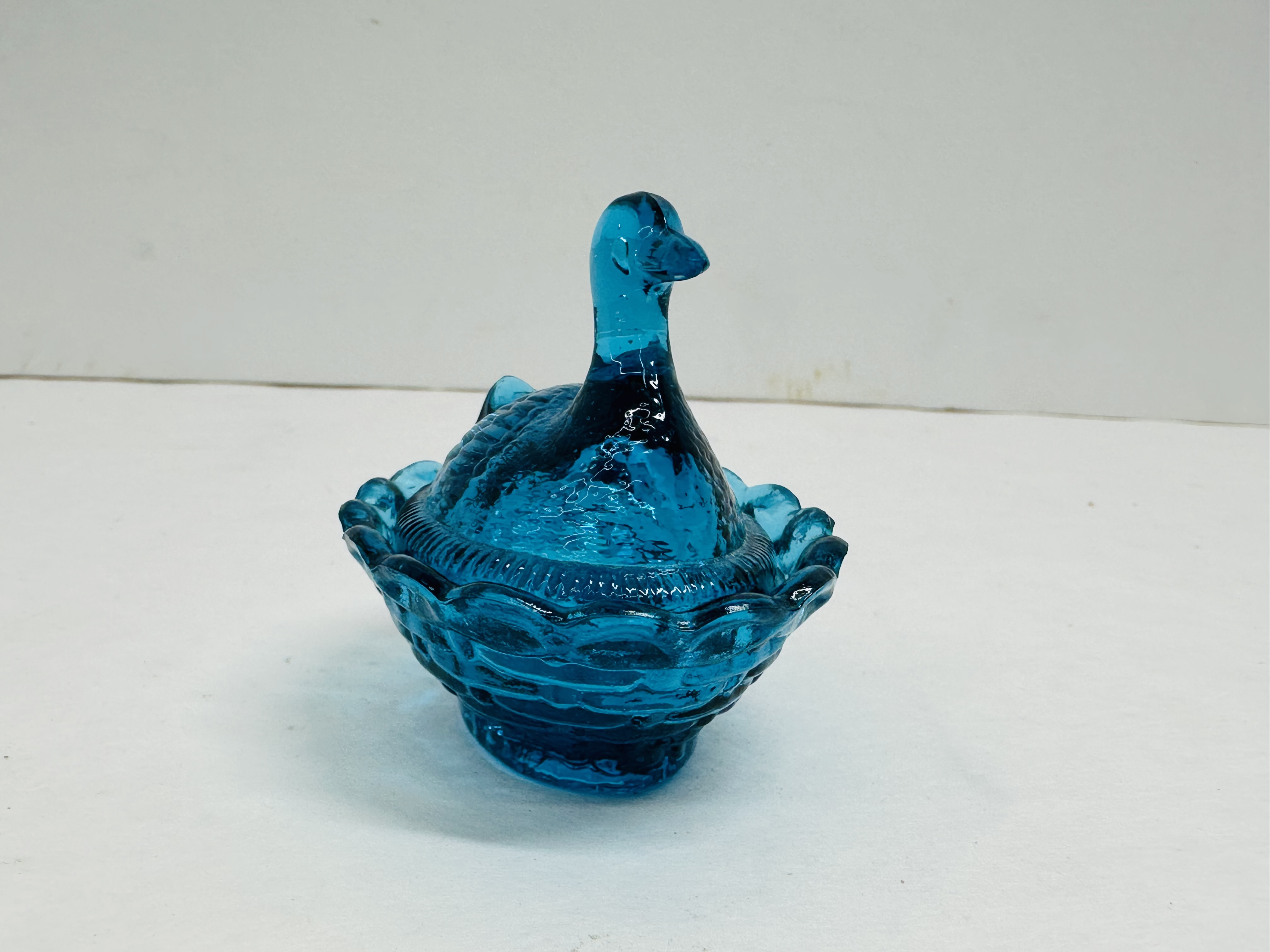 BOYD TEAL GLASS DUCK ON NEST
