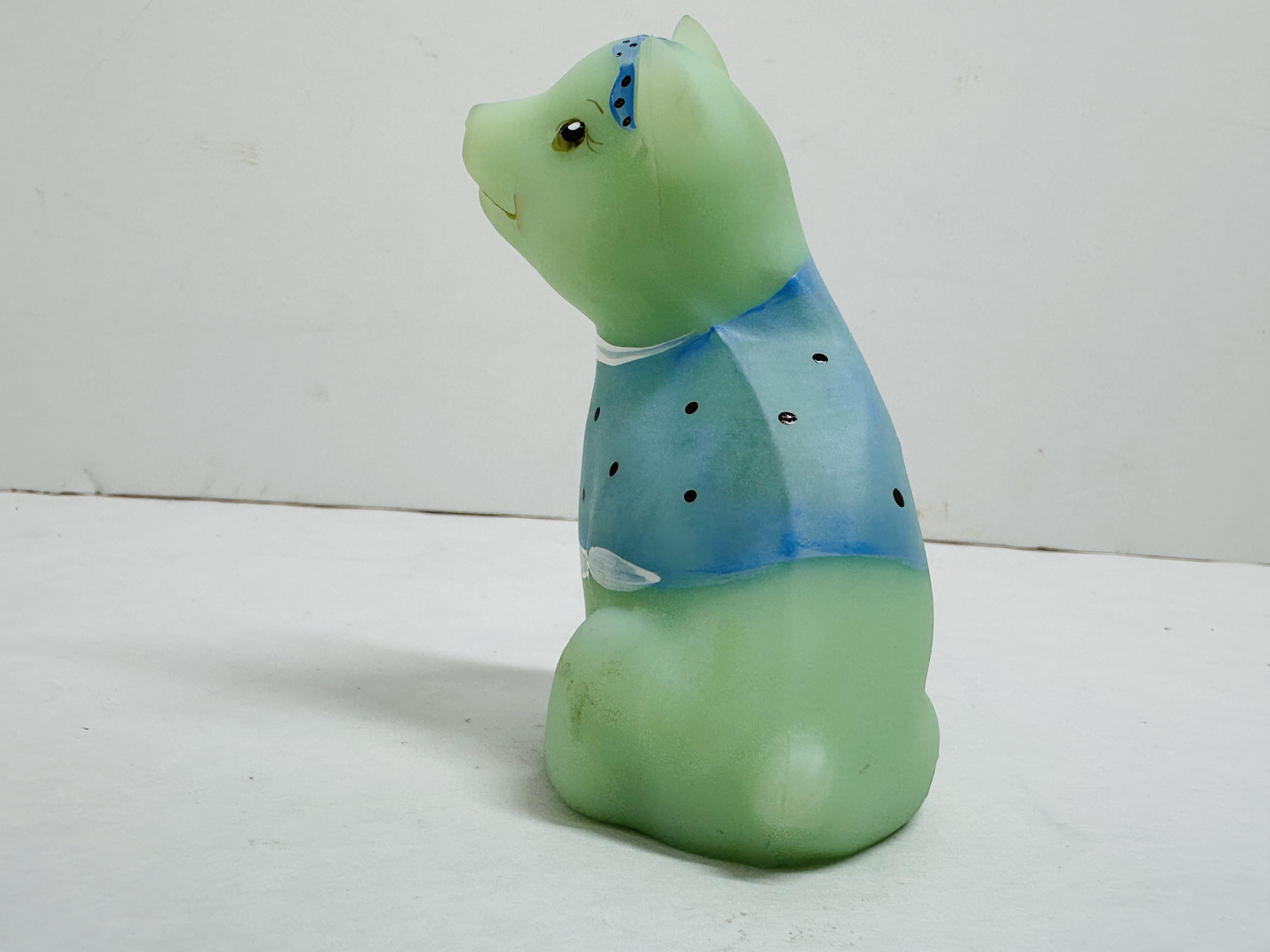 FENTON SEA MIST, FARLEY PIG FIGURINE