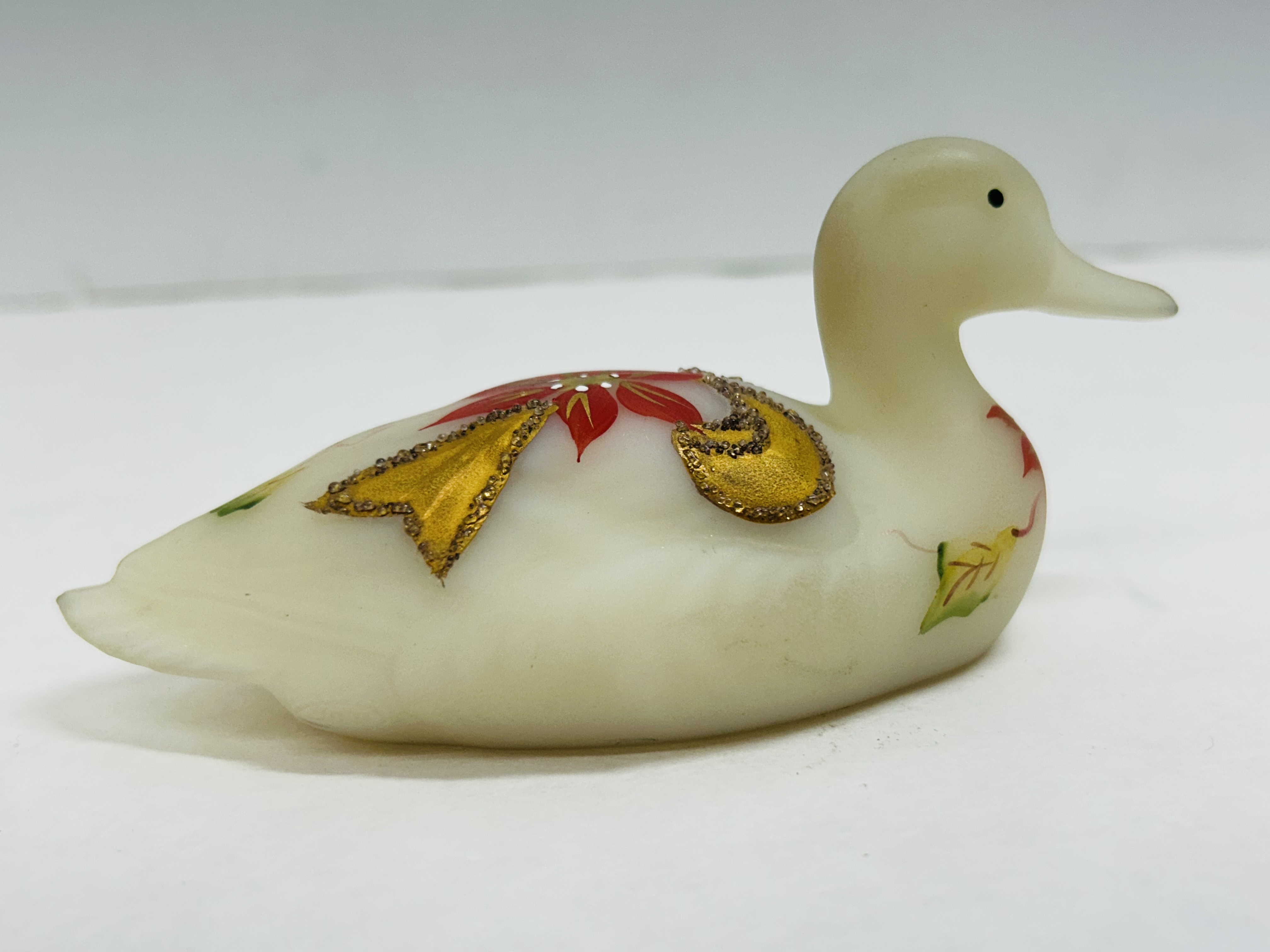 FENTON POINSETTIA SATIN DUCK, POWELL 1990S