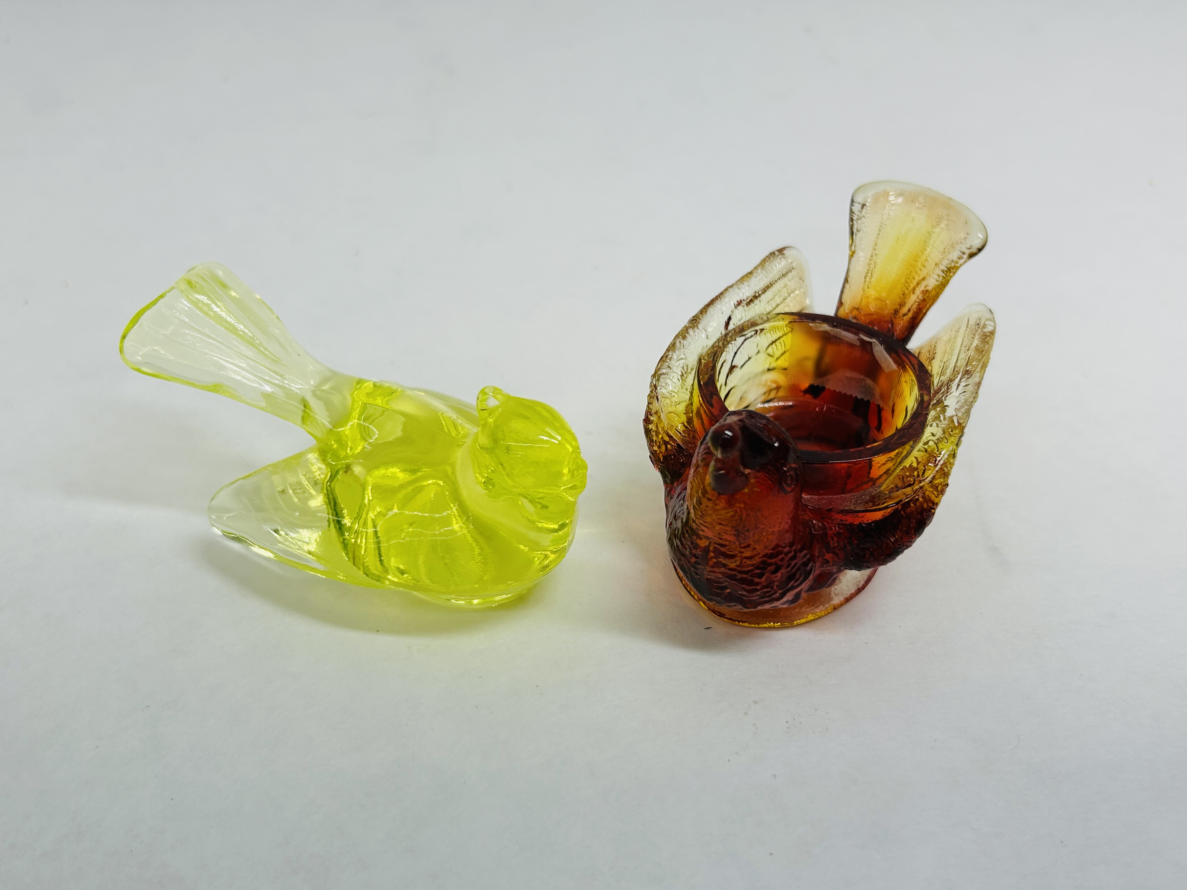 DEGENHART GLASS BIRD FIGURINES, MID-20TH CENTURY