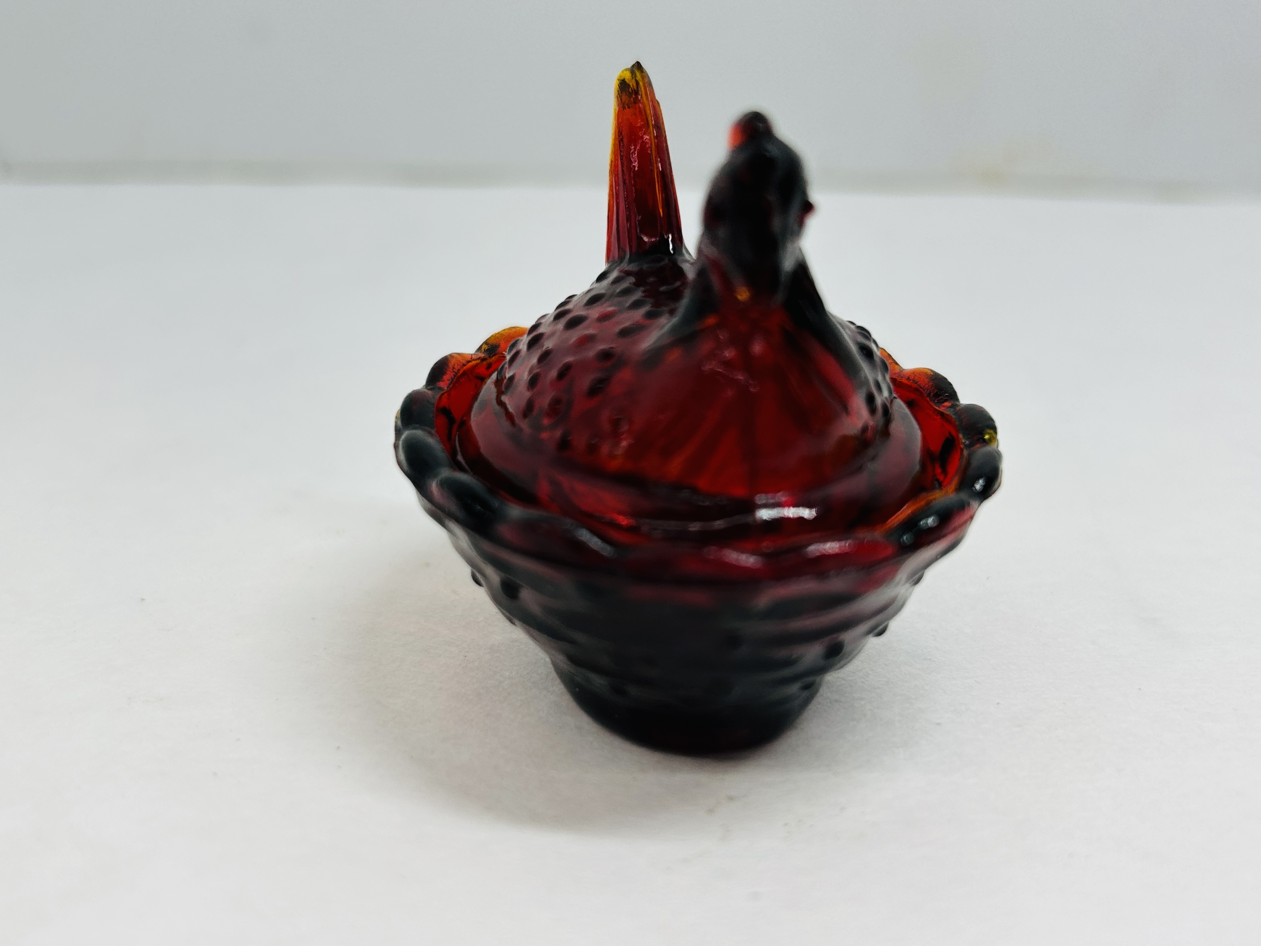 ROSES CLOSET AMBERINA MINIATURE HEN ON NEST