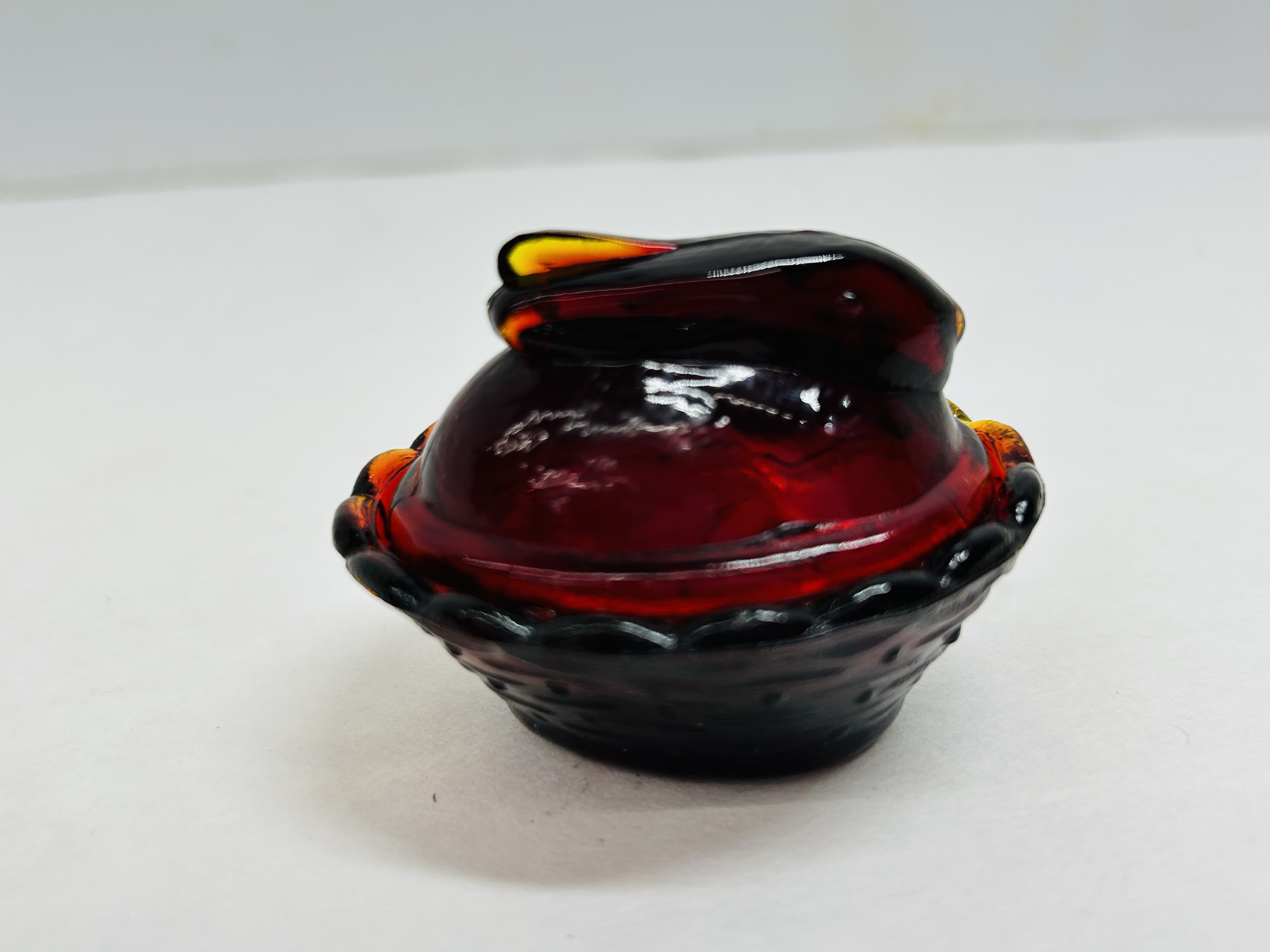 ROSES CLOSET AMBERINA GLASS RABBIT