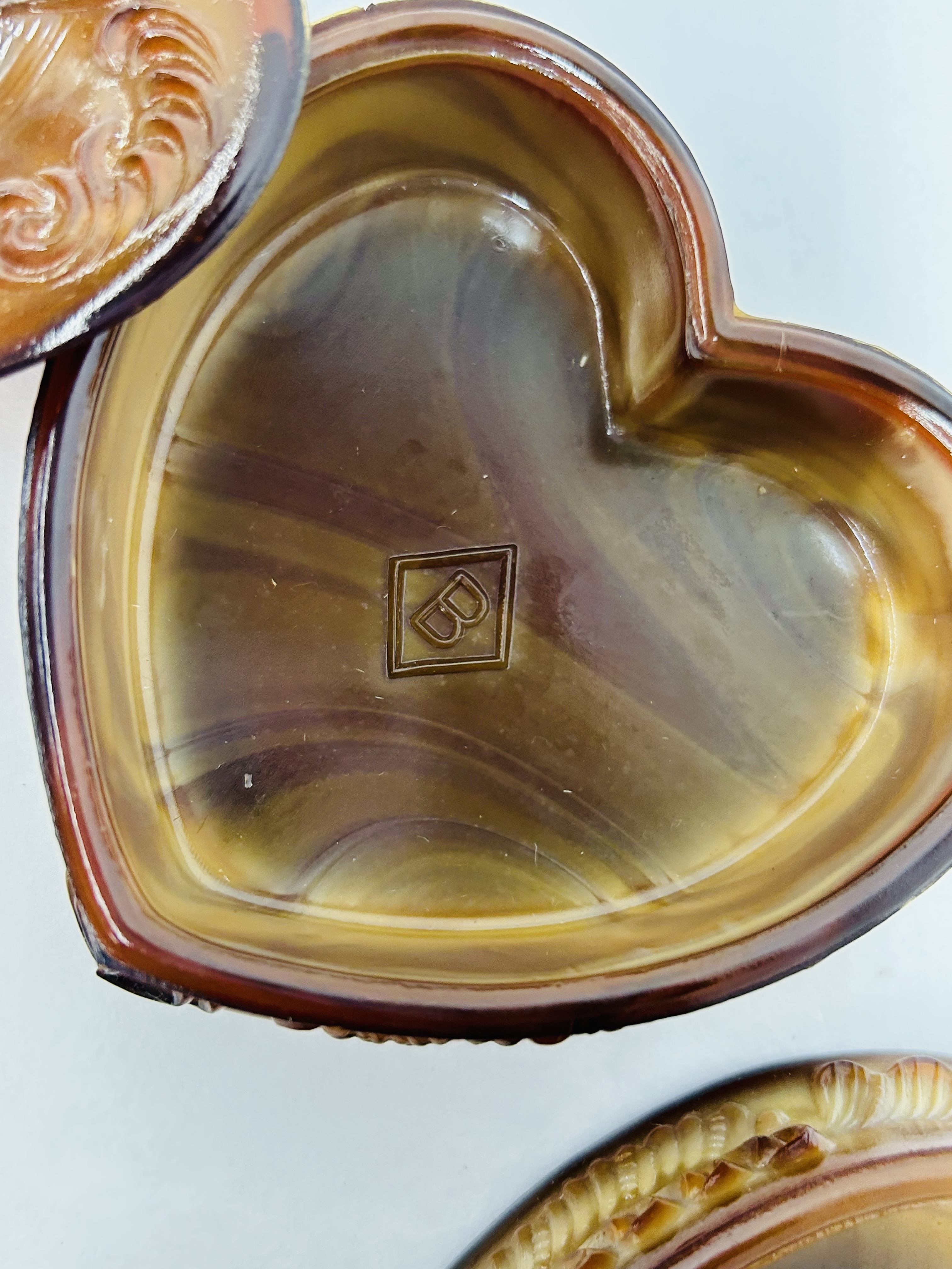 BOYD CHOCOLATE SLAG HEART BOXES, 1980S