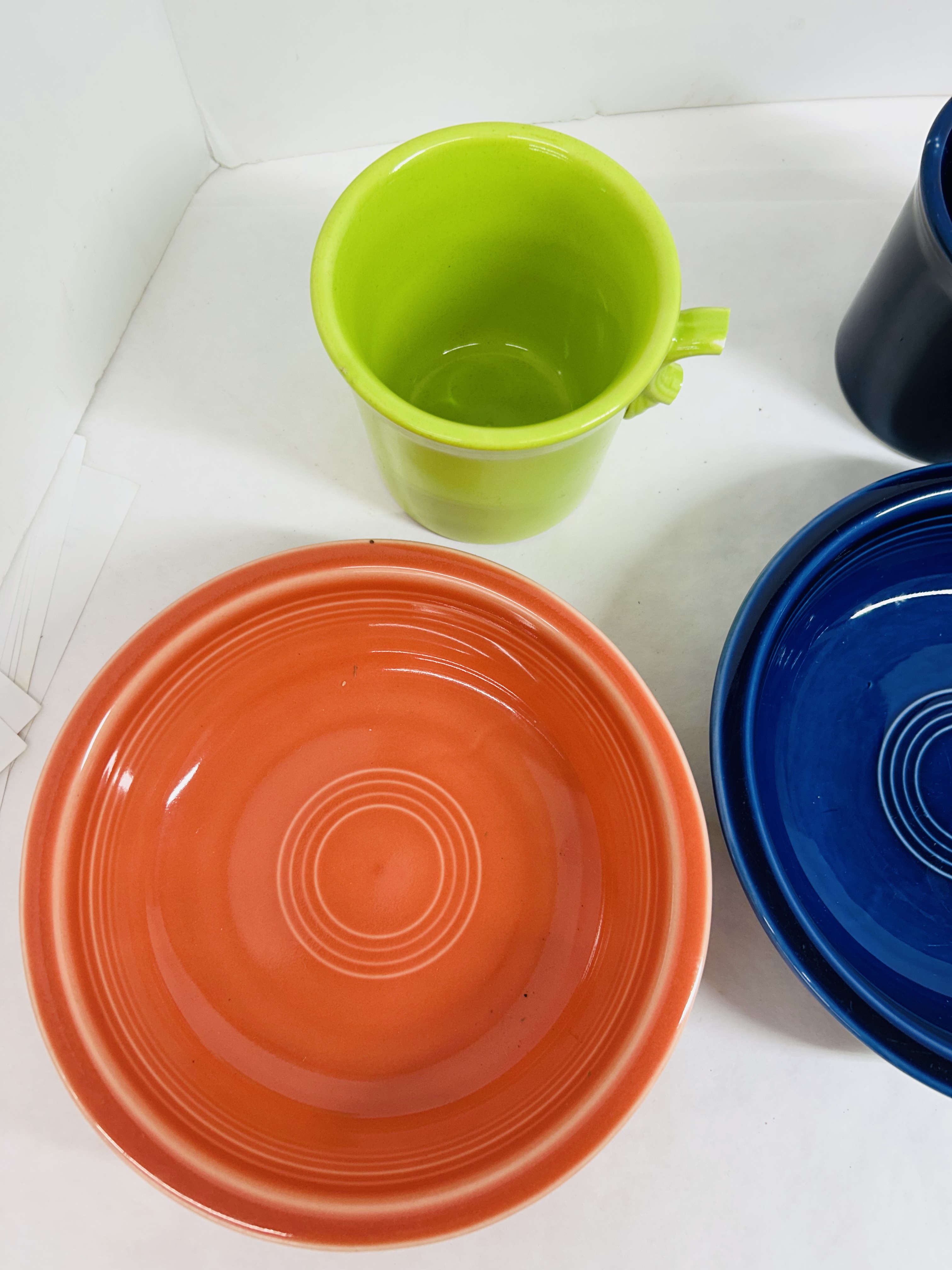 HOMER LAUGHLIN CERAMIC FIESTA SERVICE, MODERN