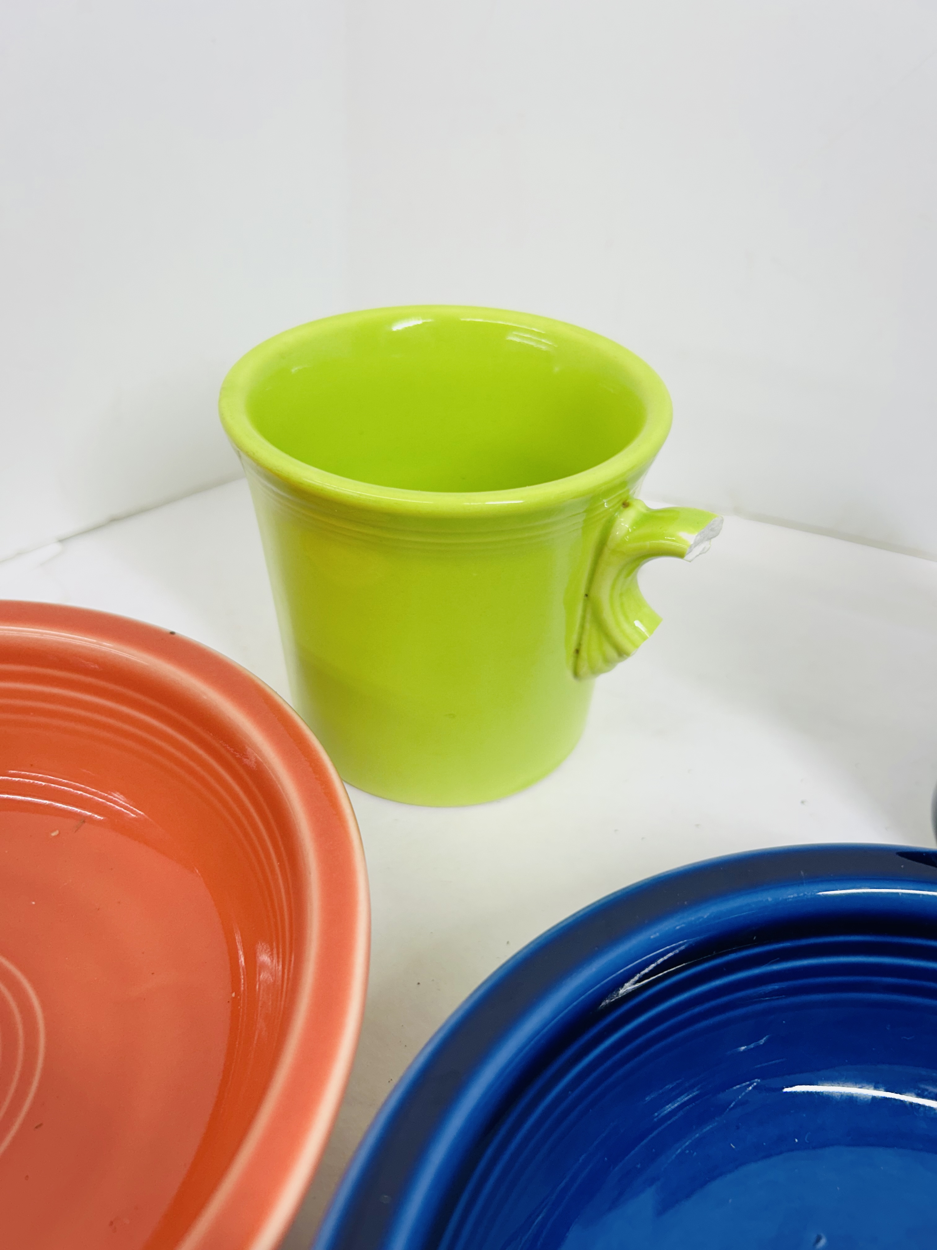 HOMER LAUGHLIN CERAMIC FIESTA SERVICE, MODERN