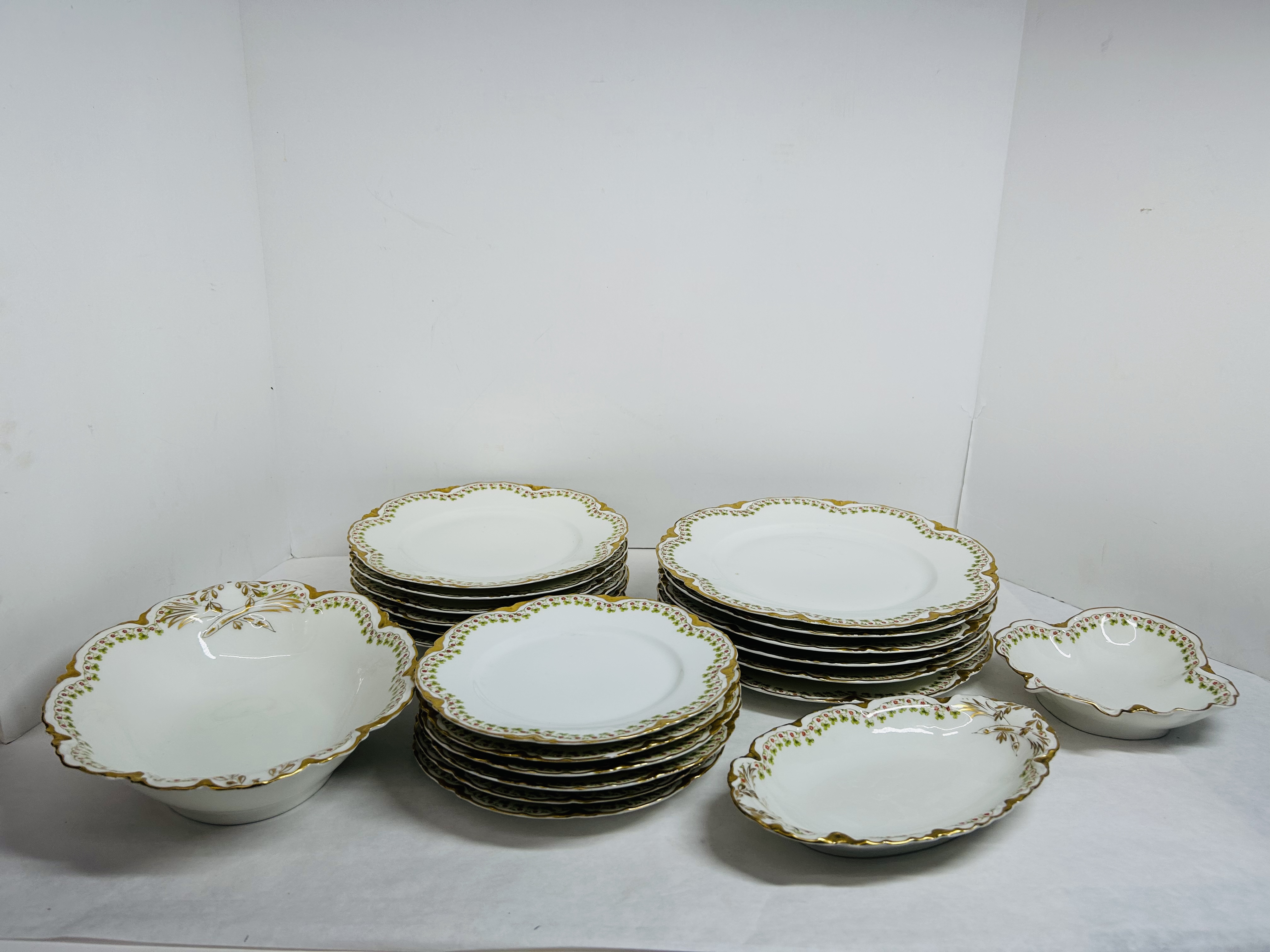HAVILAND CLOVER LEAF PORCELAIN SERVICE
