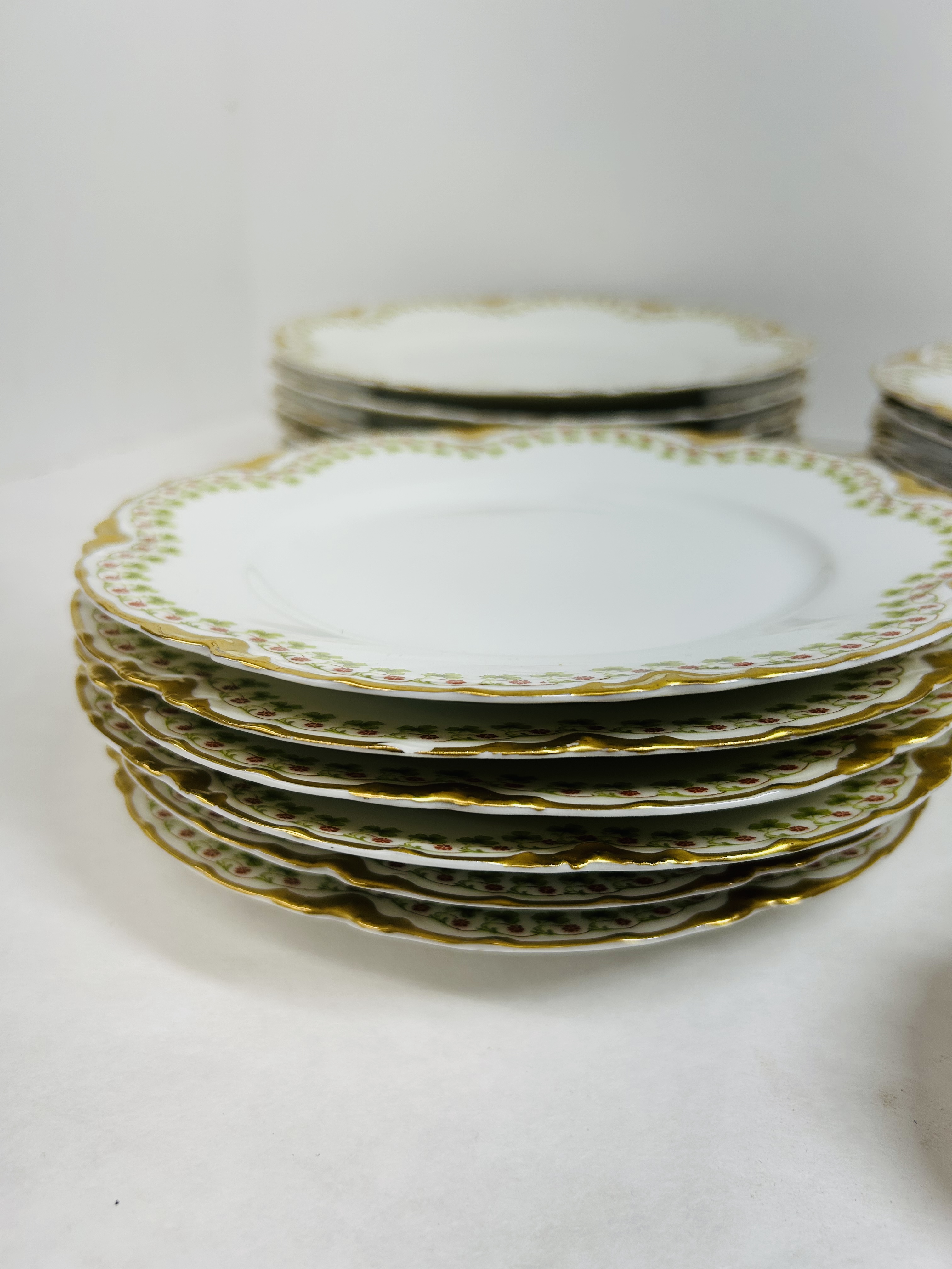 HAVILAND CLOVER LEAF PORCELAIN SERVICE