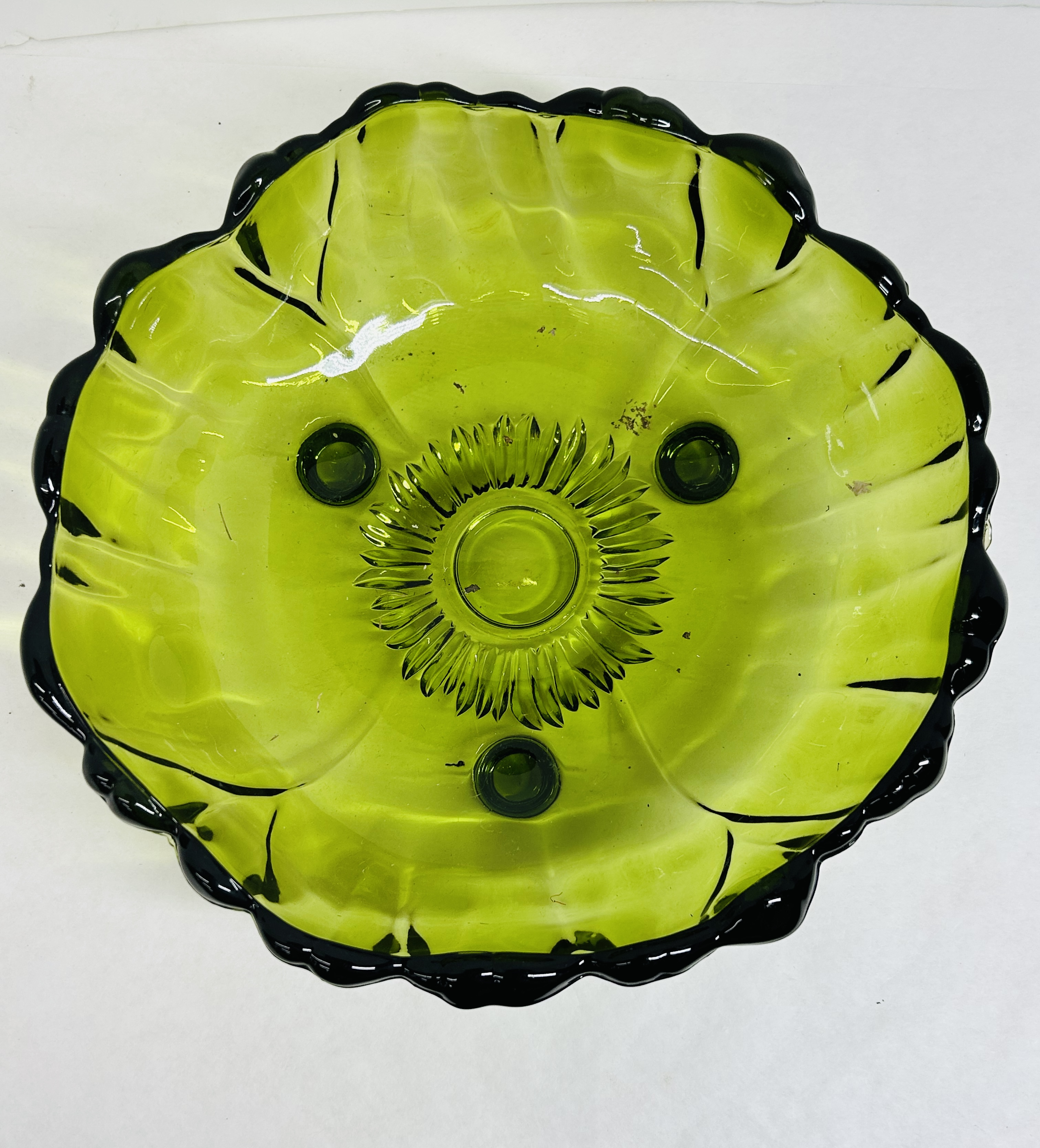 INDIANA GLASS GREEN SUNBURST BOWL, MID-CENTURY