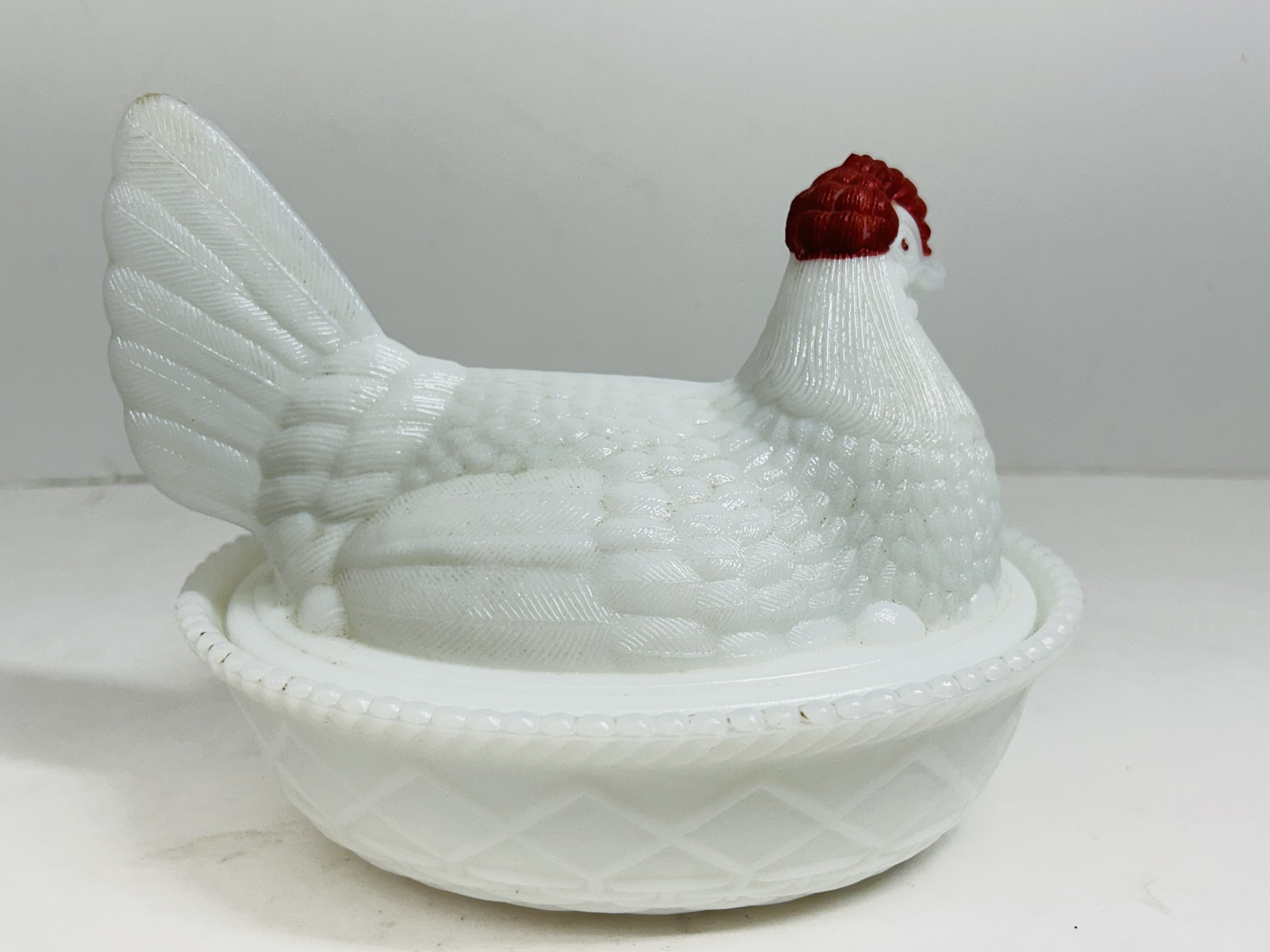WESTMORELAND MILK GLASS HEN ON NEST, MID-CENTURY