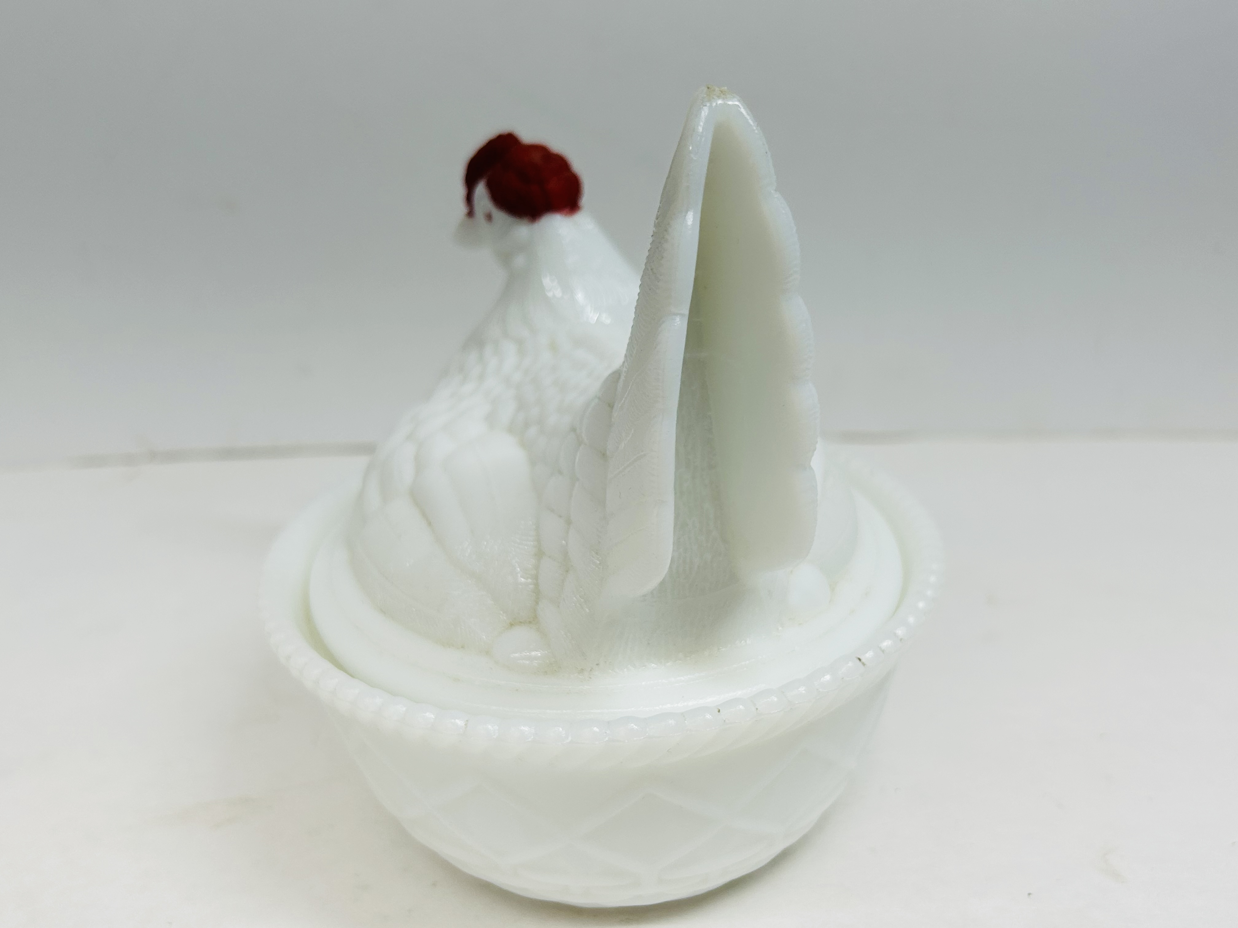 WESTMORELAND MILK GLASS HEN ON NEST, MID-CENTURY