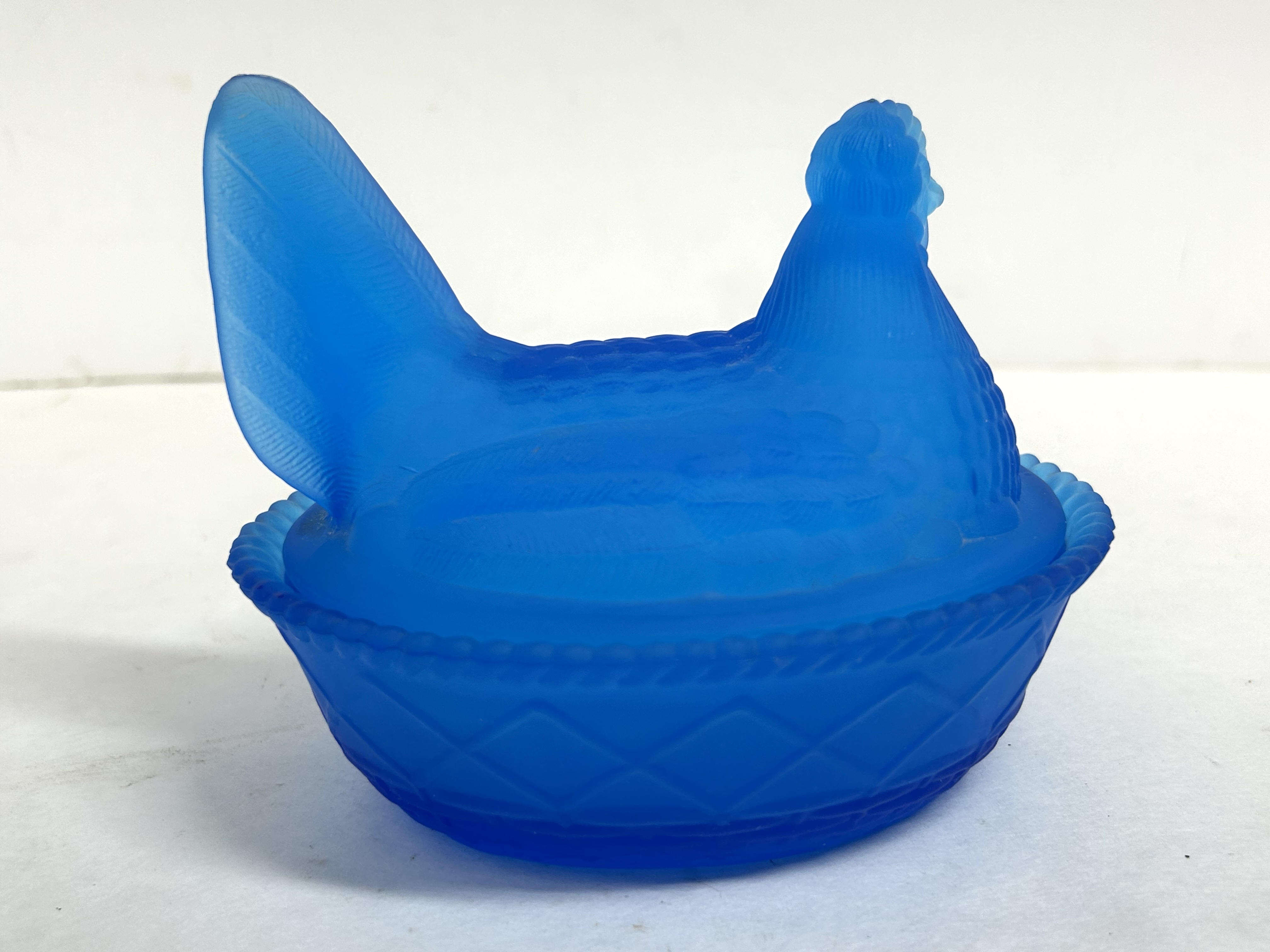 DEGENHART FROSTED BLUE GLASS HEN ON NEST