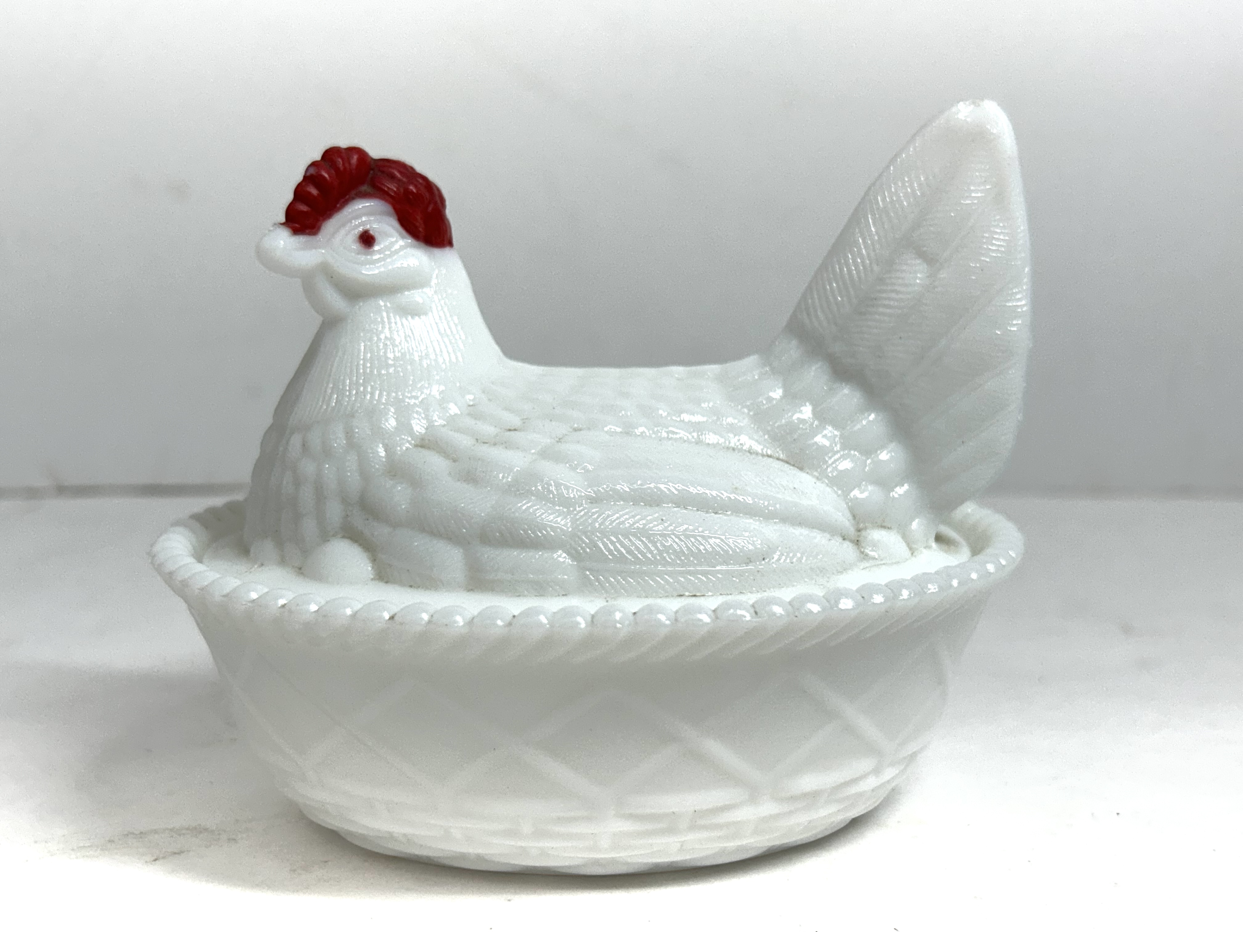 WESTMORELAND MILK GLASS HEN ON NEST