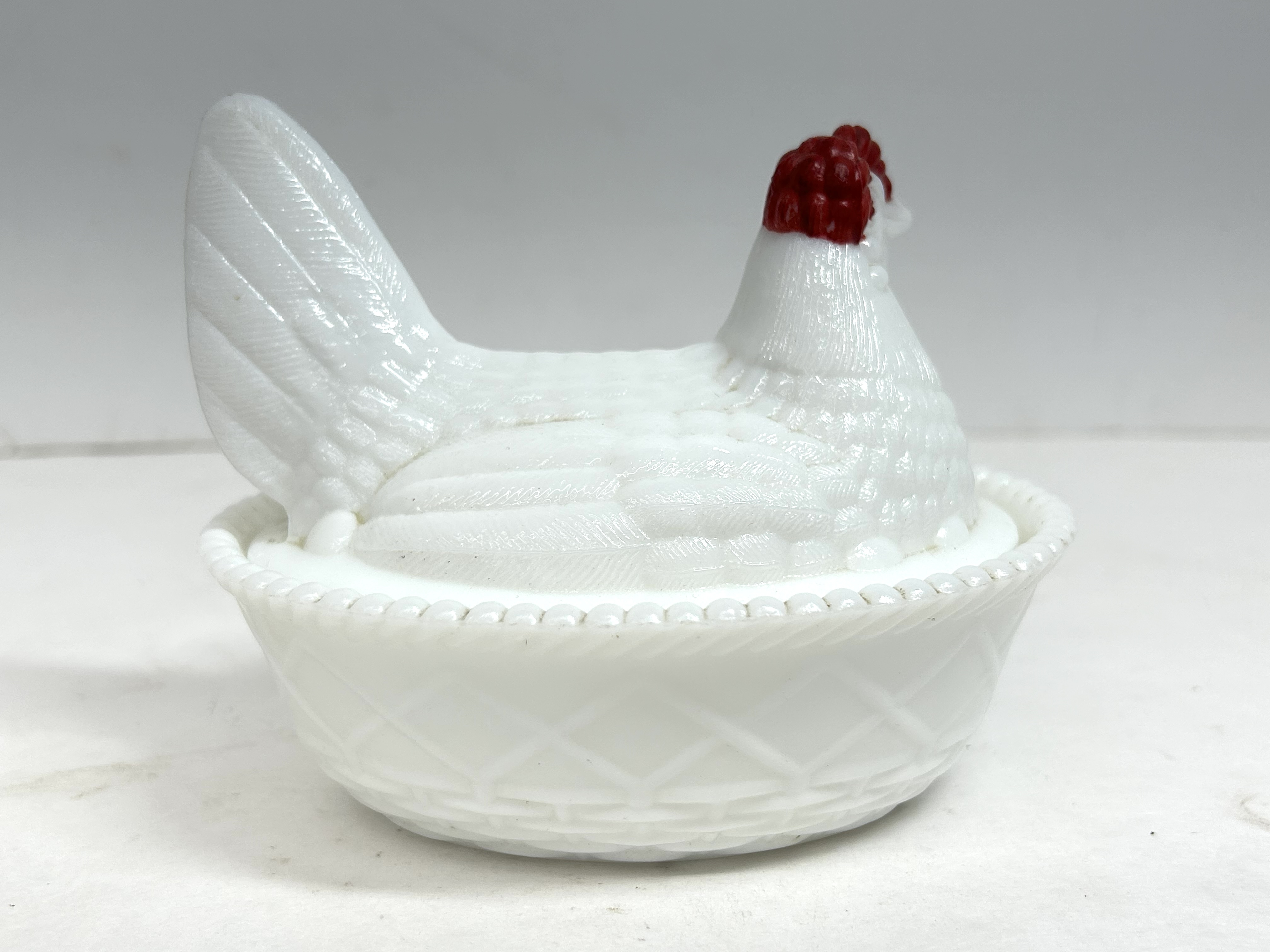 WESTMORELAND MILK GLASS HEN ON NEST