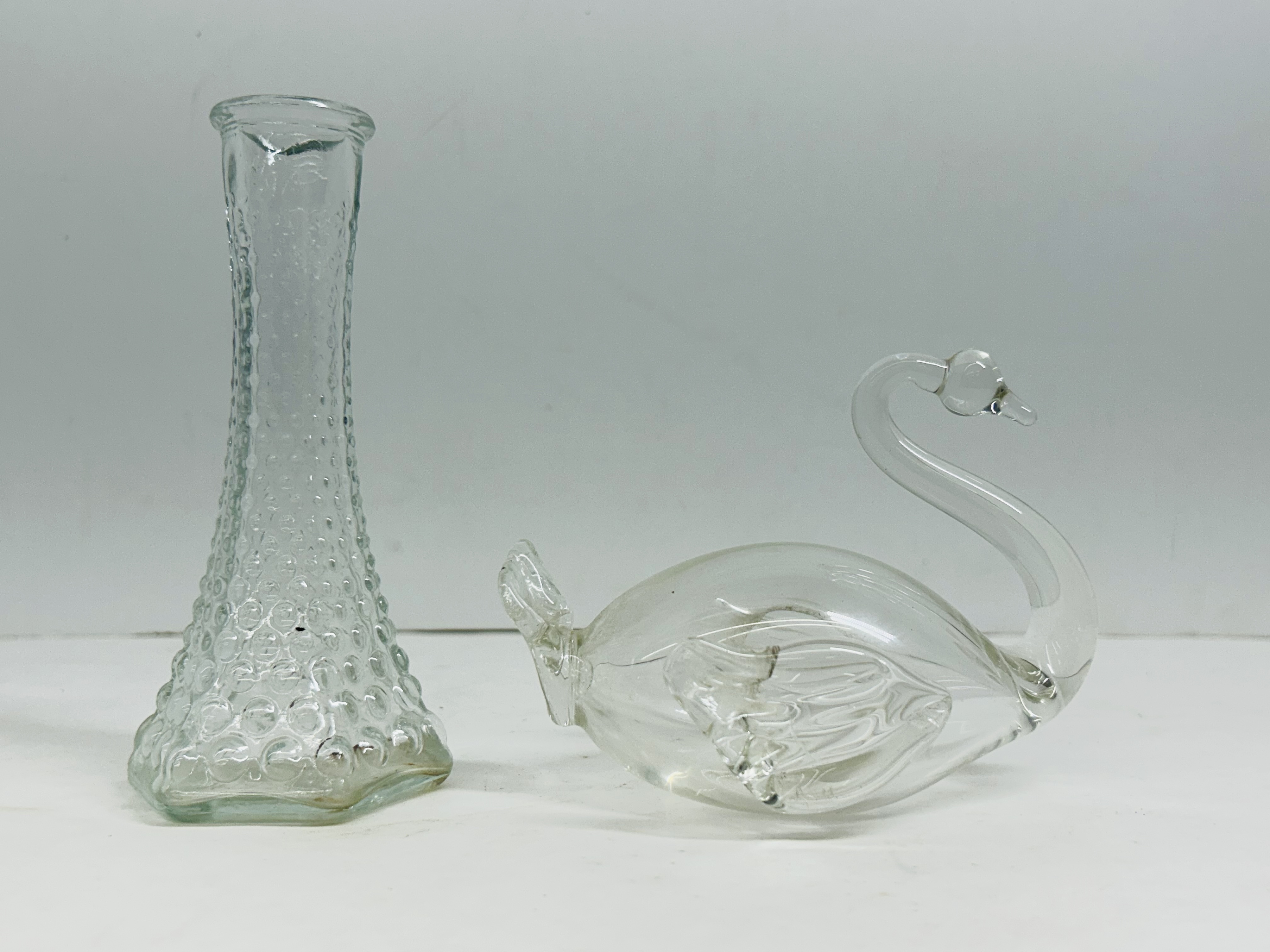 VARIOUS MAKERS, ASSORTED GLASSWARE AND COLLECTIBLES