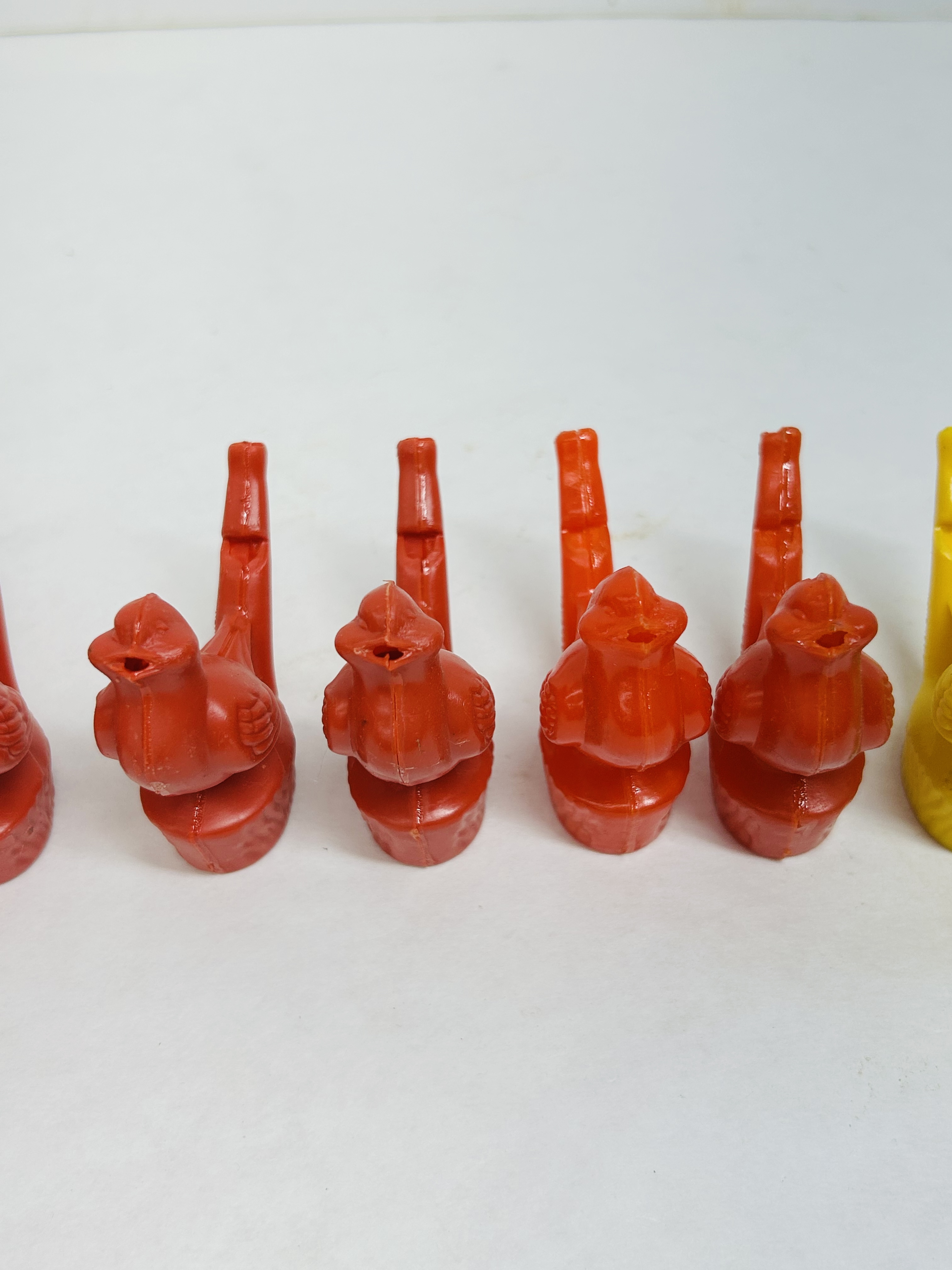 VINTAGE BIRD WATER WHISTLES SET
