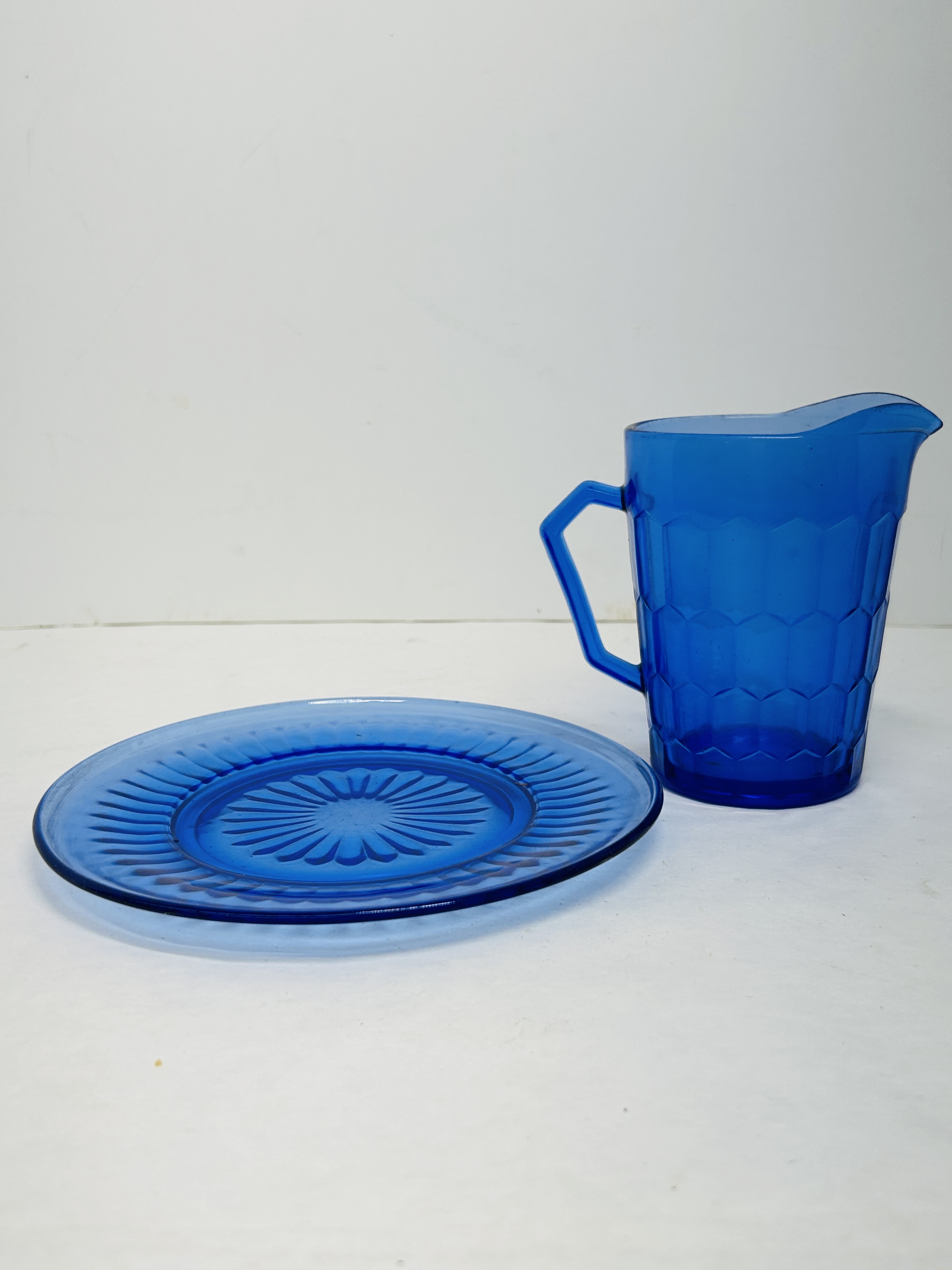 HAZEL-ATLAS COBALT GLASS SET, 1930S