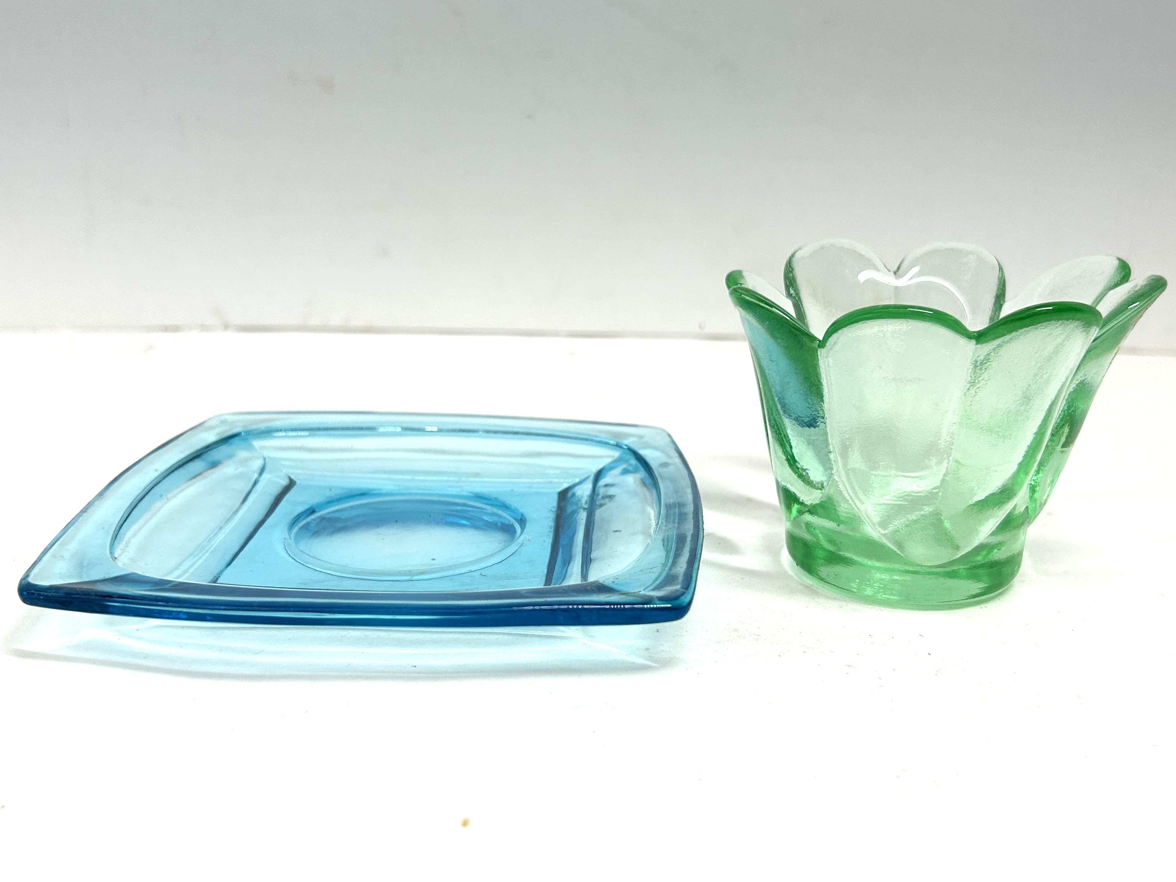 AMERICAN COLORED GLASSWARE, MID-20TH CENTURY