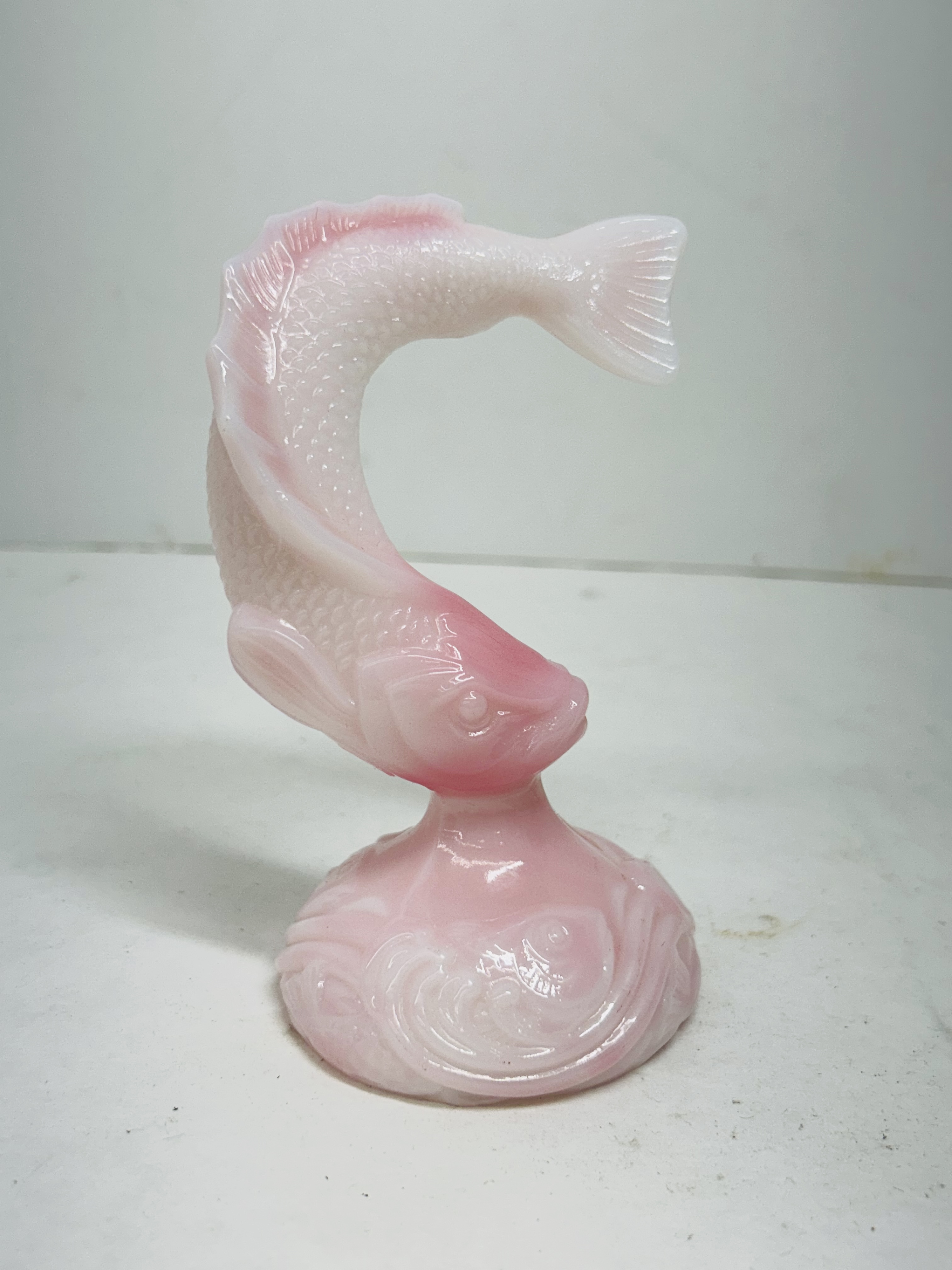 FENTON ROSALENE GLASS LEAPING FISH, 307/2000