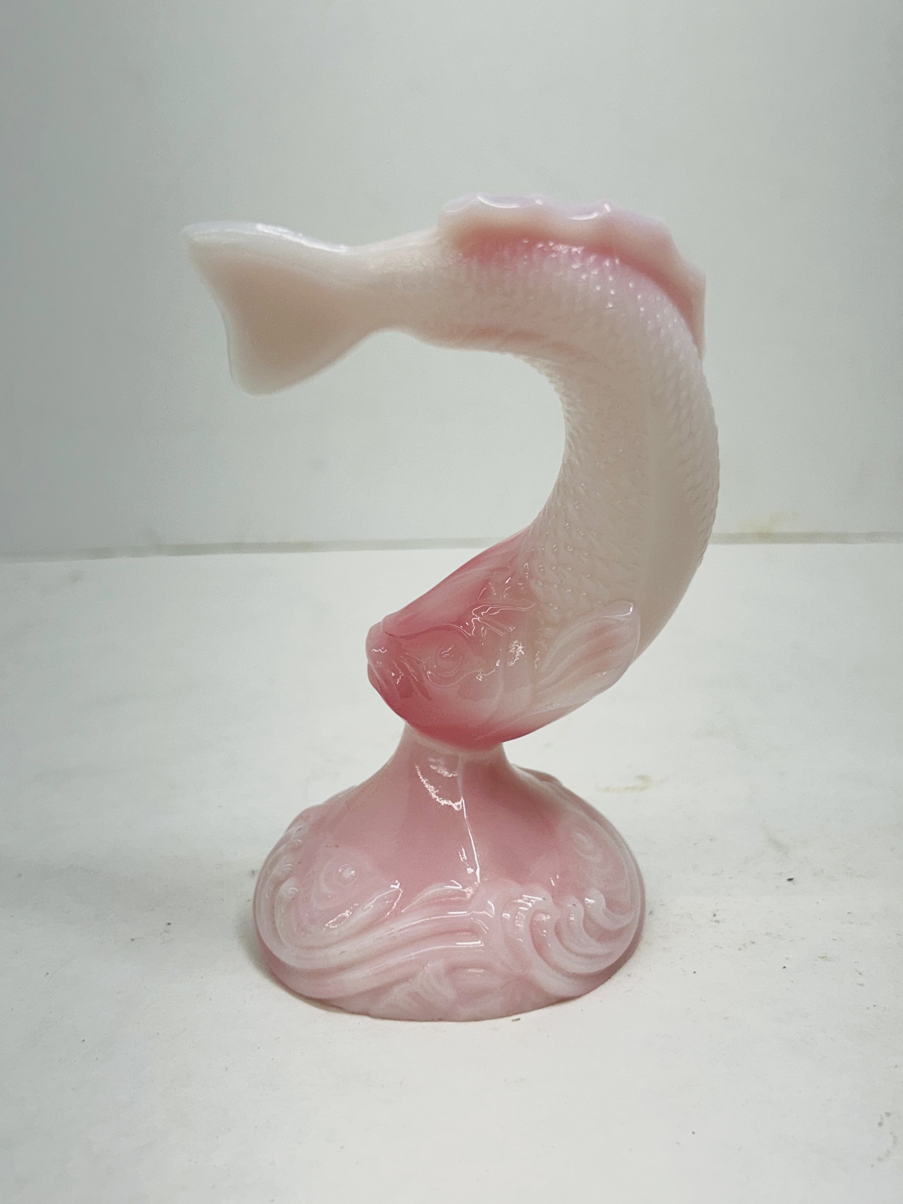 FENTON ROSALENE GLASS LEAPING FISH, 307/2000