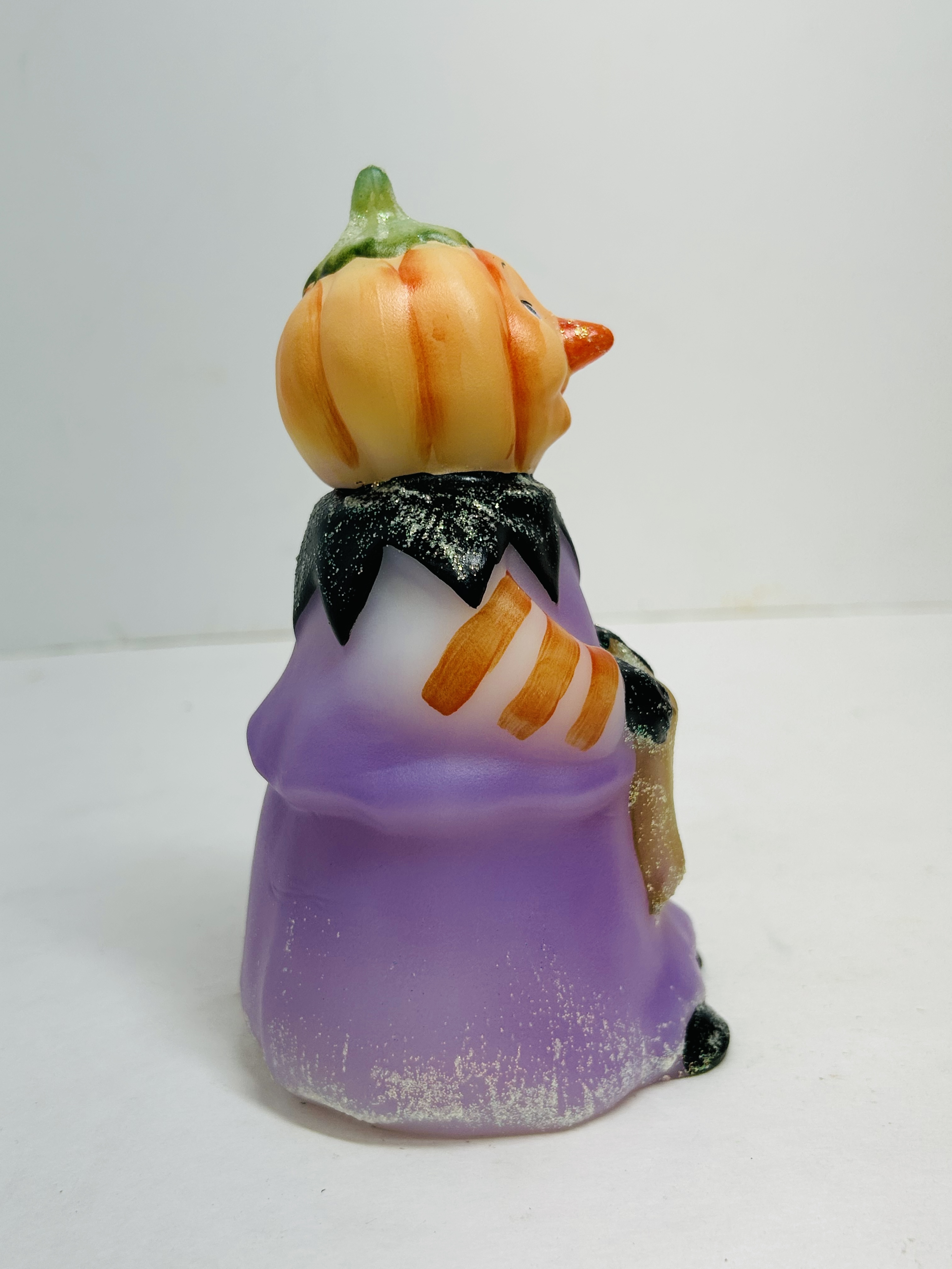 FENTON GLASS HALLOWEEN PUMPKINHEAD, 2000S