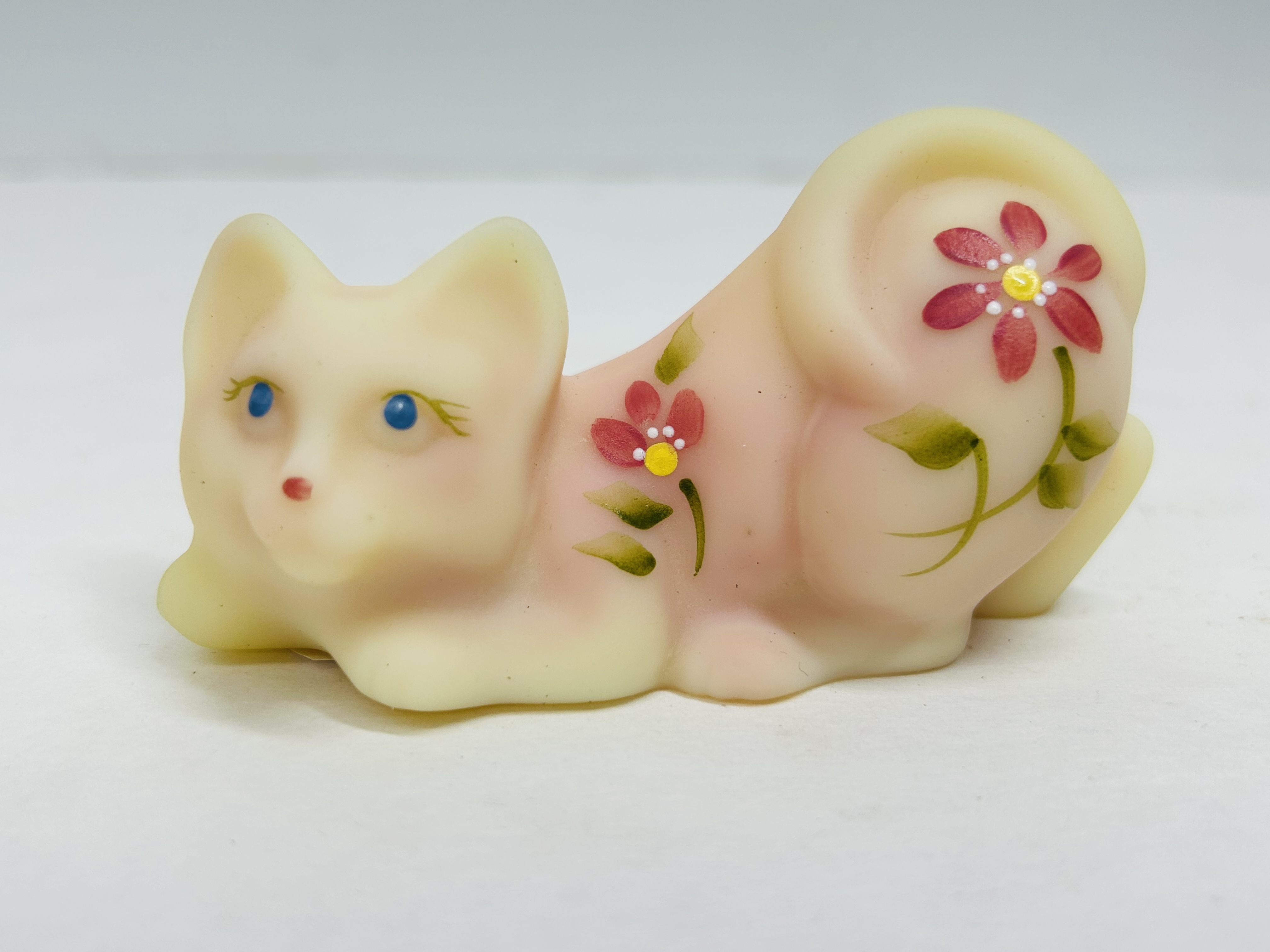 FENTON BURMESE SATIN CAT FIGURINE
