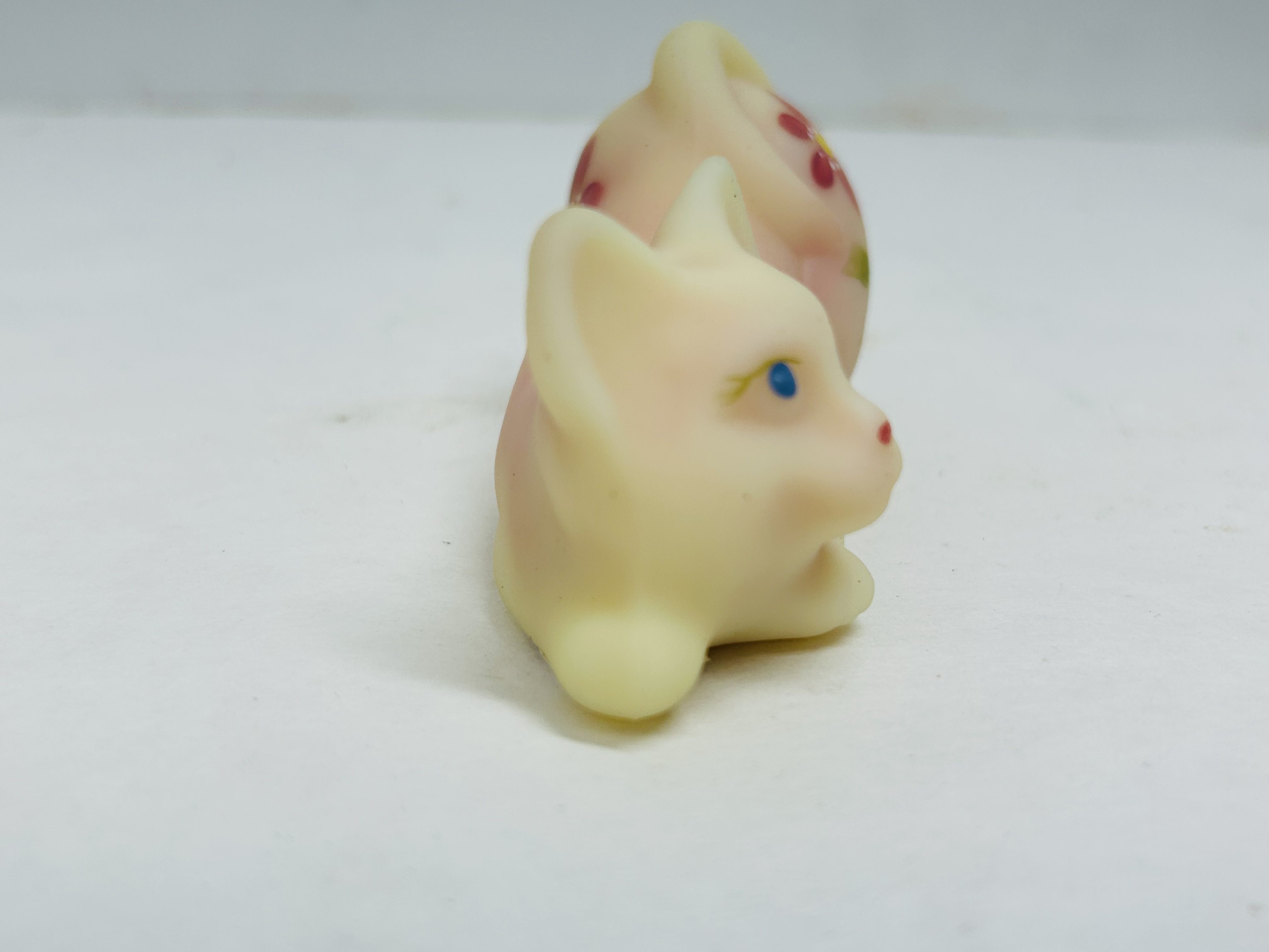 FENTON BURMESE SATIN CAT FIGURINE
