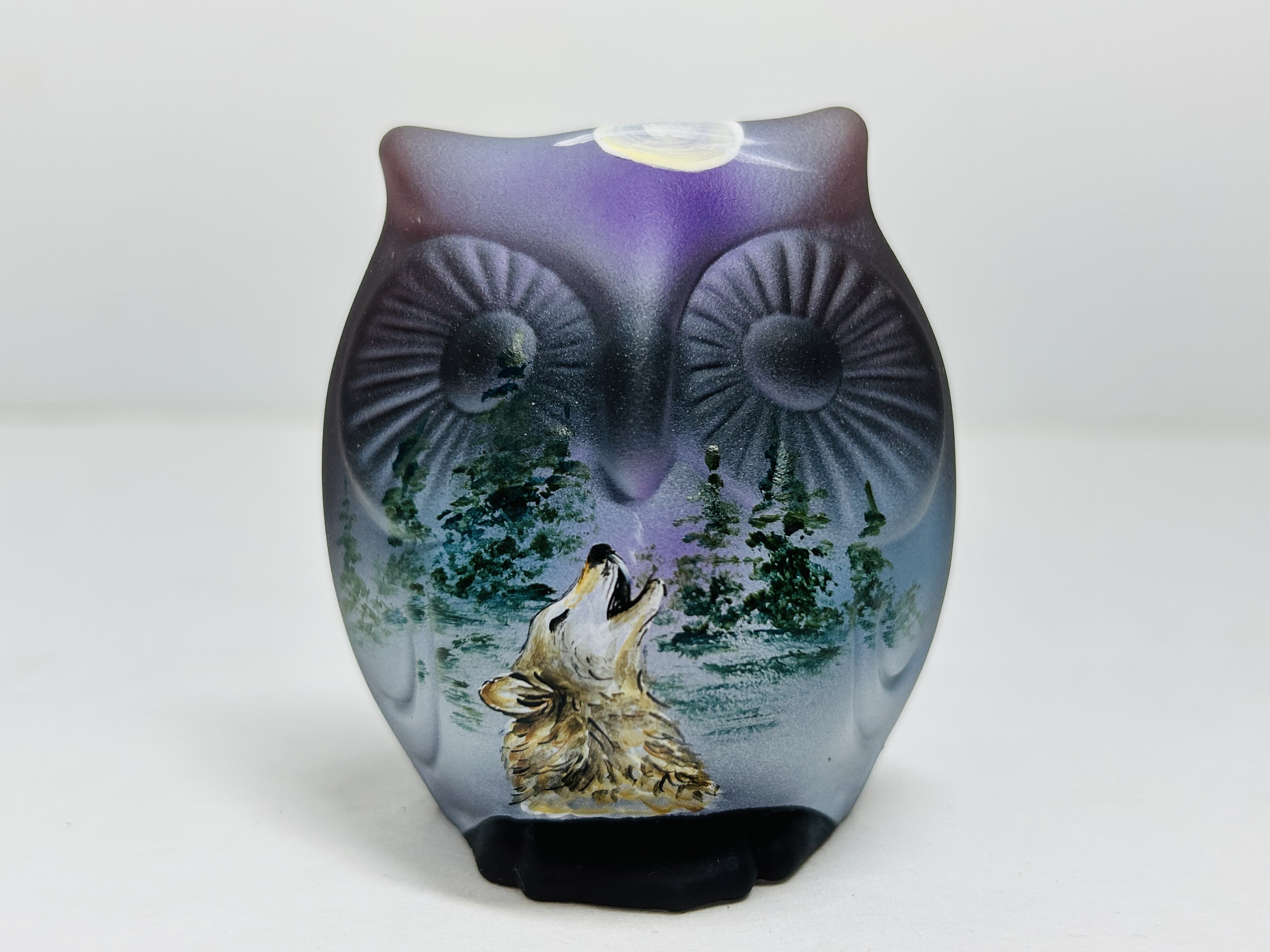 FENTON GLASS WOLF OWL FIGURINE 2006 29/42