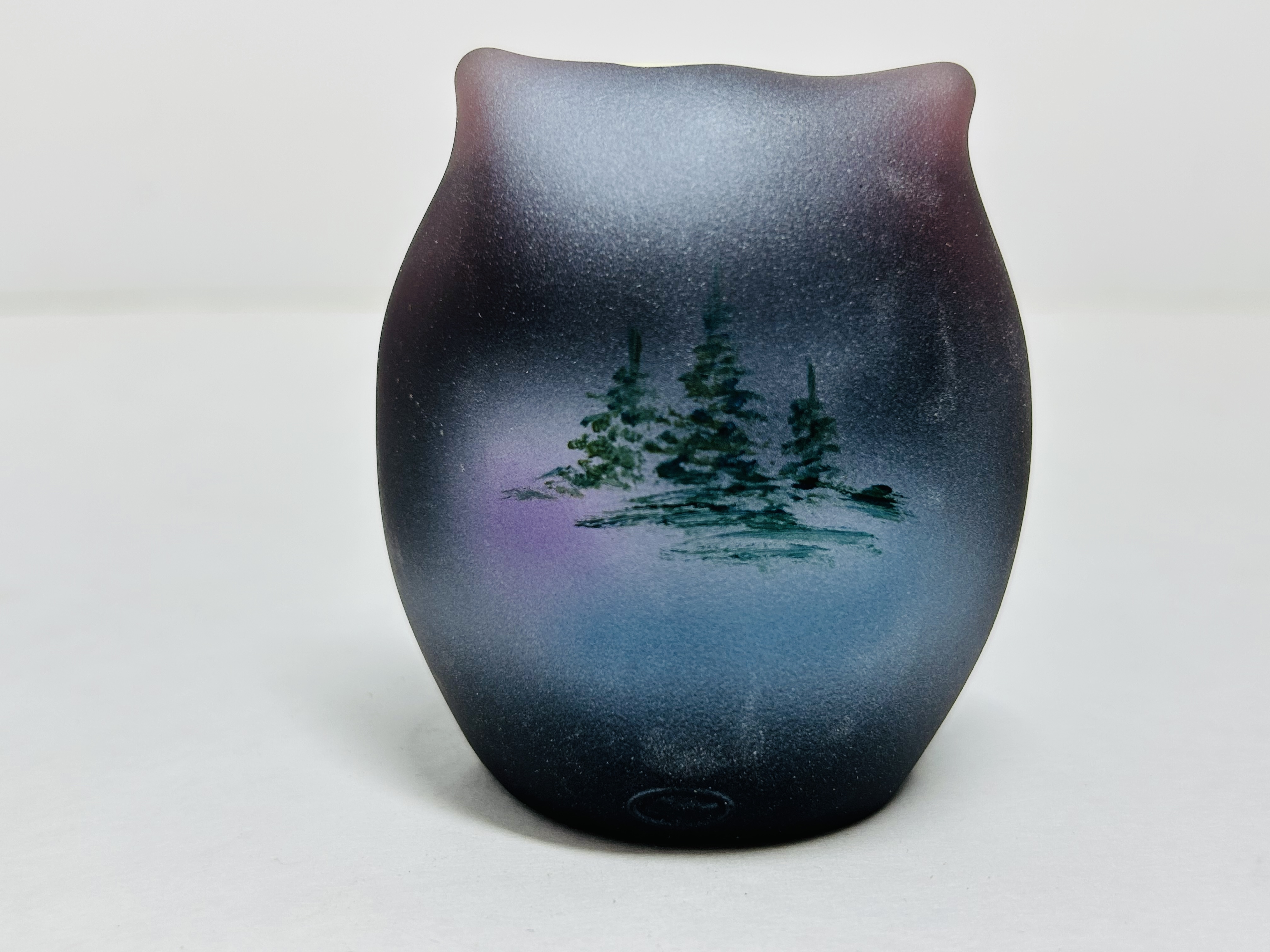 FENTON GLASS WOLF OWL FIGURINE 2006 29/42